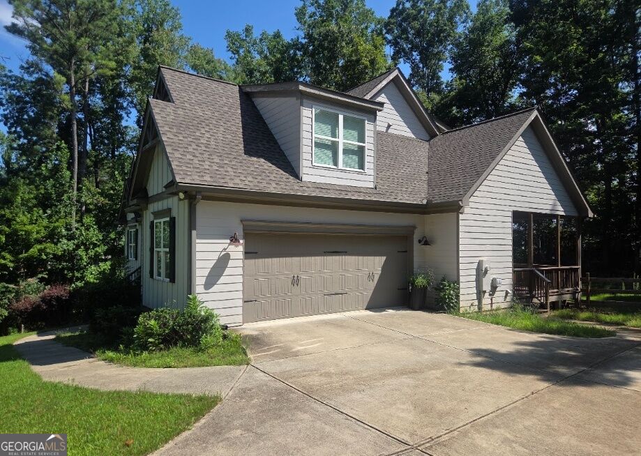 58 Hoopers Drive Property Photo 3