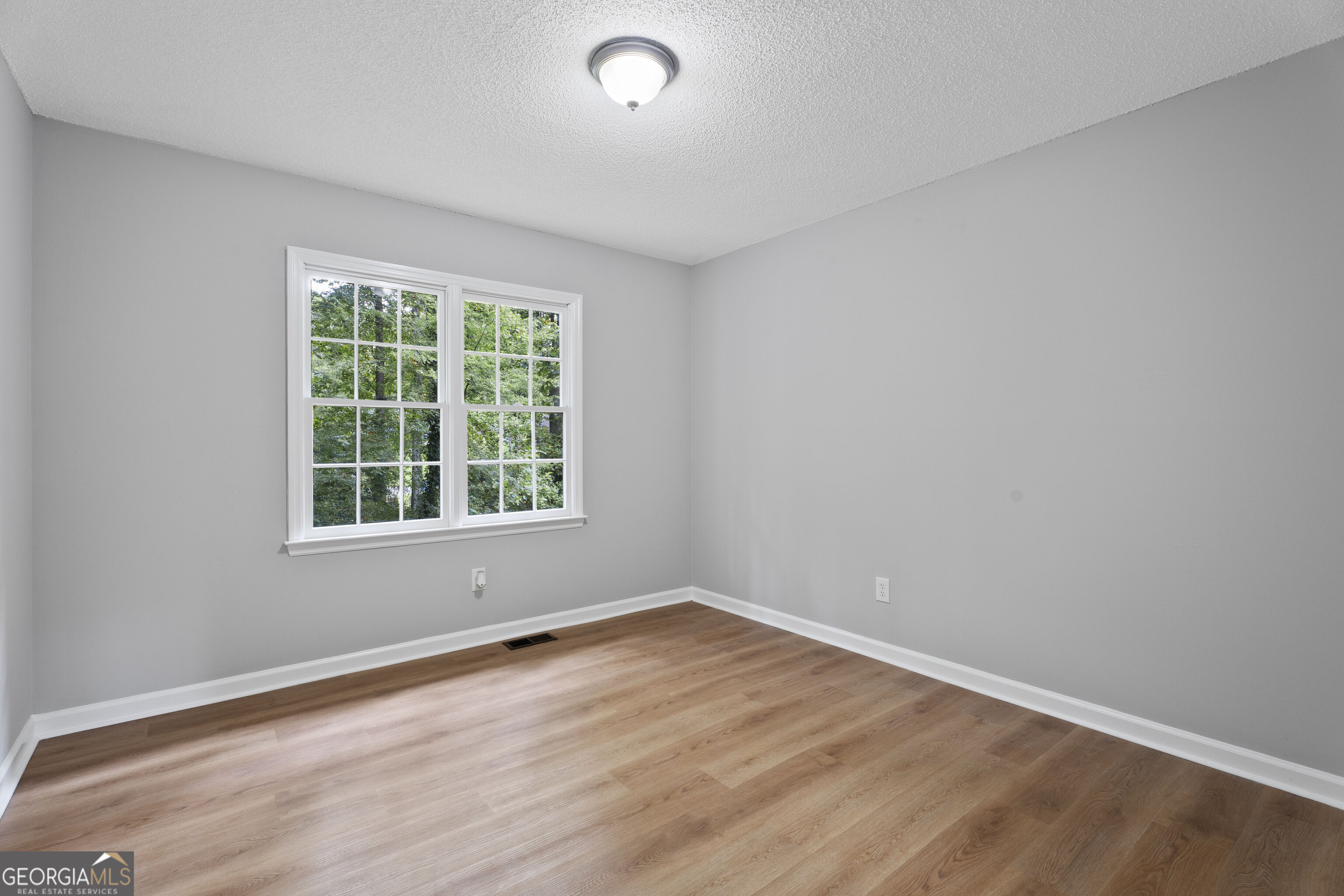 1860 Hickory Creek Court Nw Property Photo 10