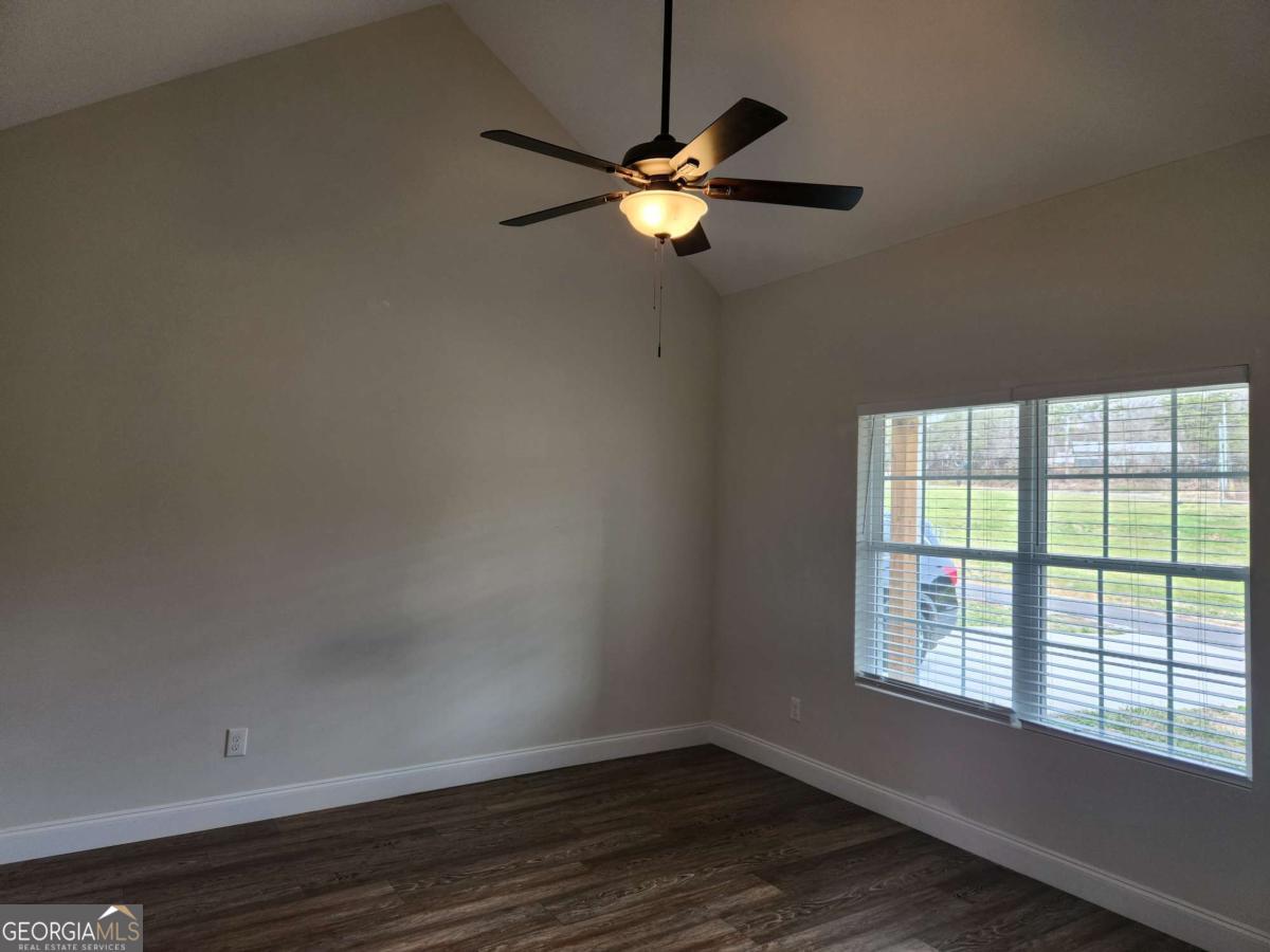 2465 Oak Grove Road Property Photo 5