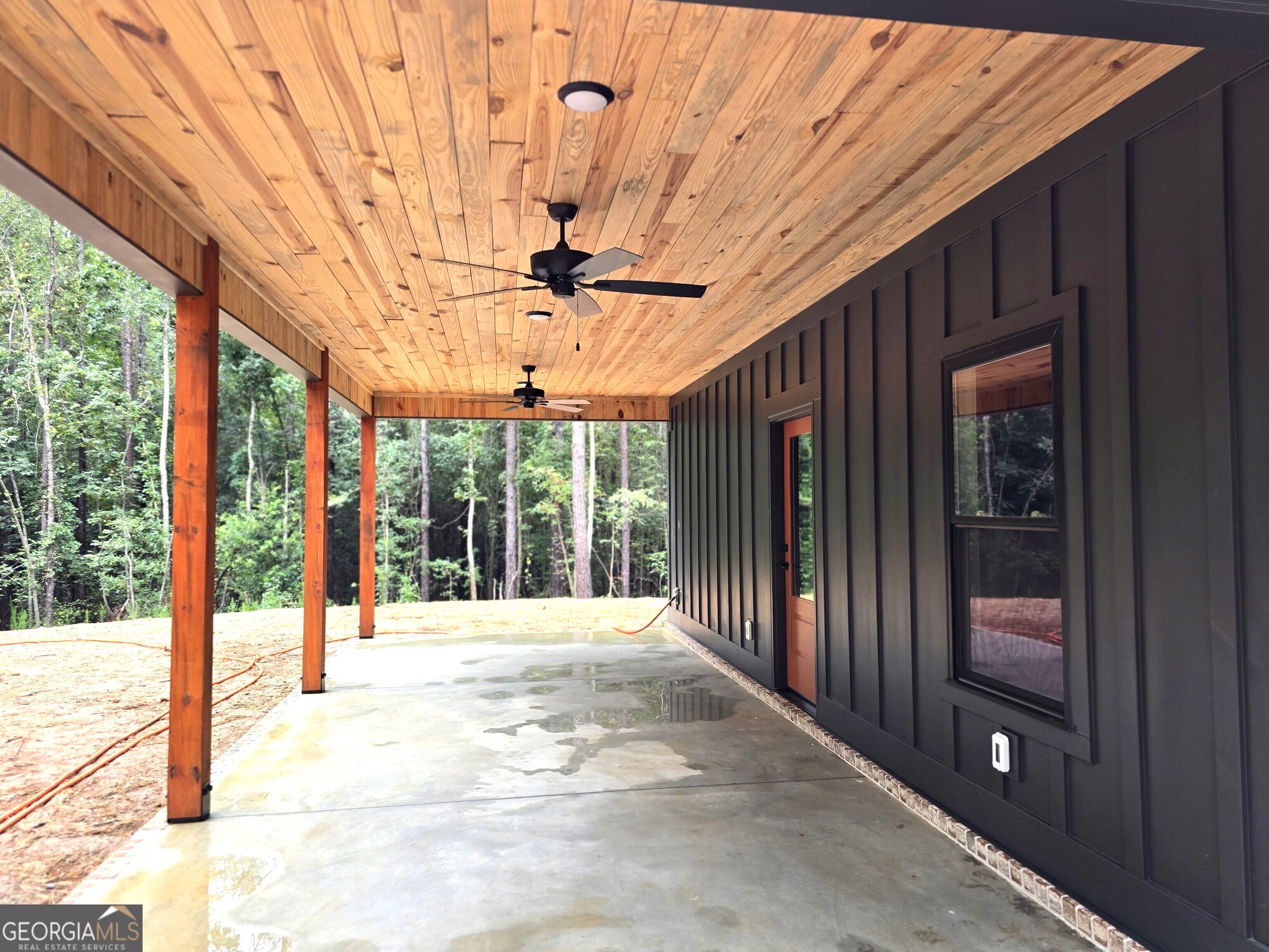 1152 Clarks Bridge Rd Property Photo 4