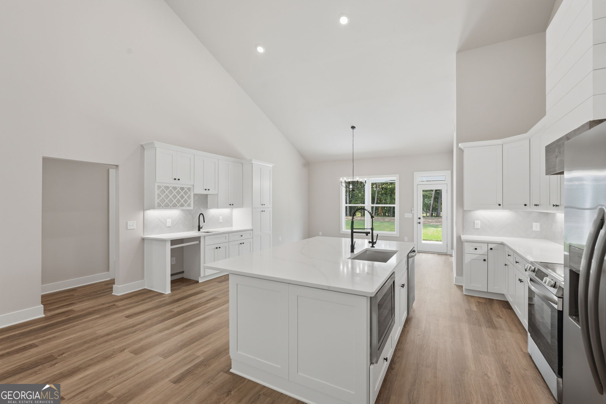9130 Lisa Circle Property Photo 8