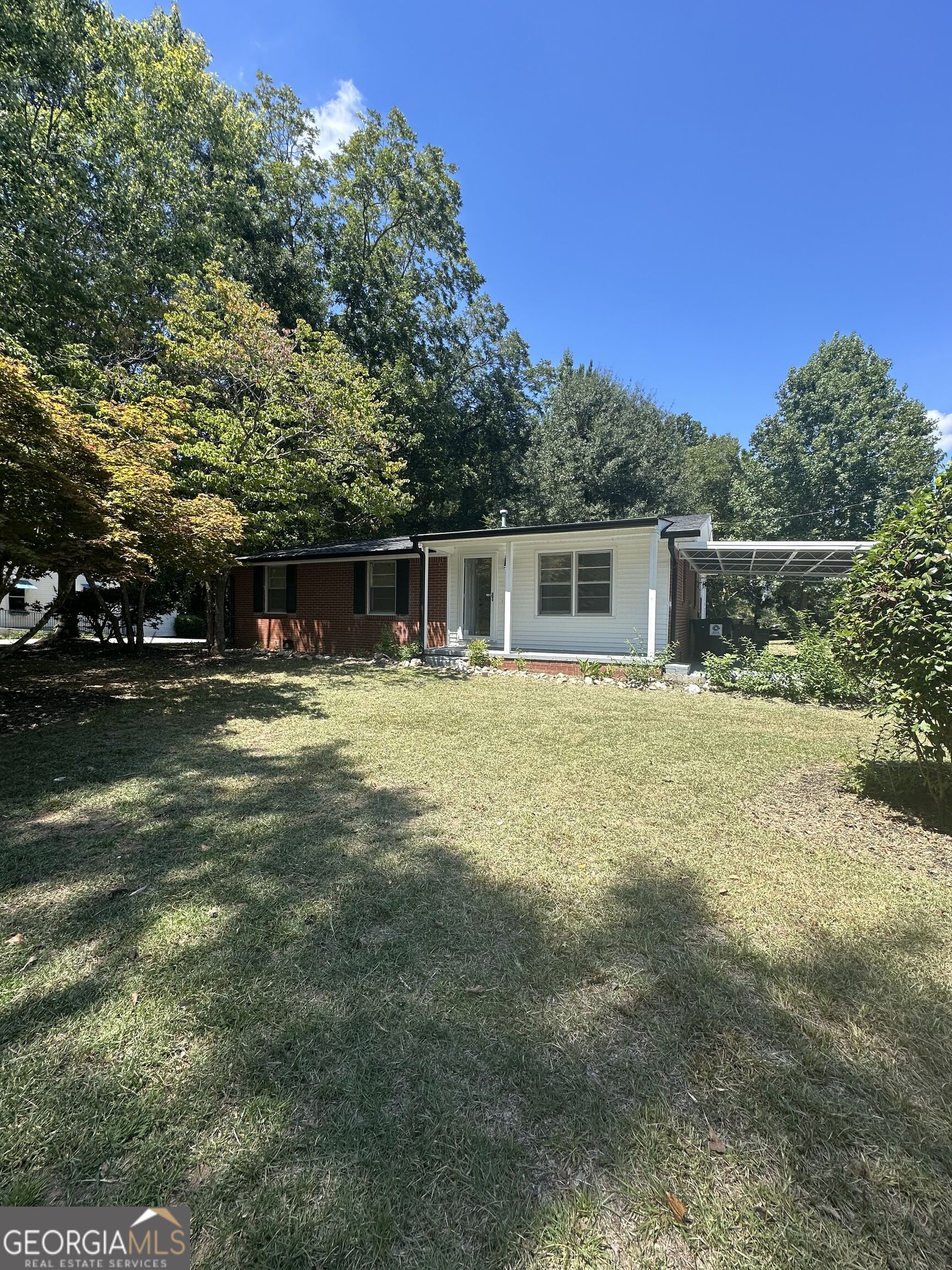 600 E Lanier Avenue W Property Photo 1