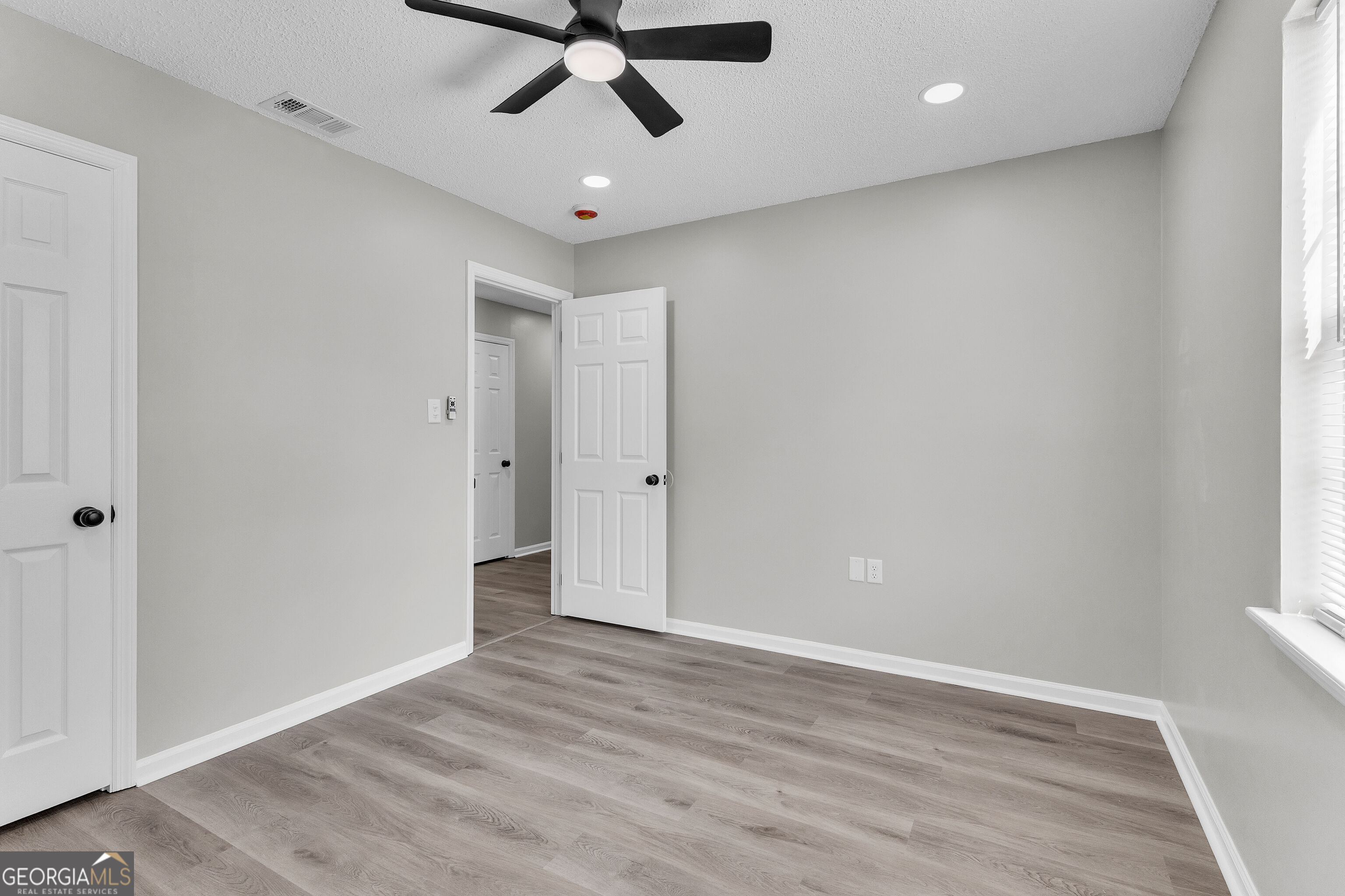 1414 Baymeadows Drive Property Photo 35