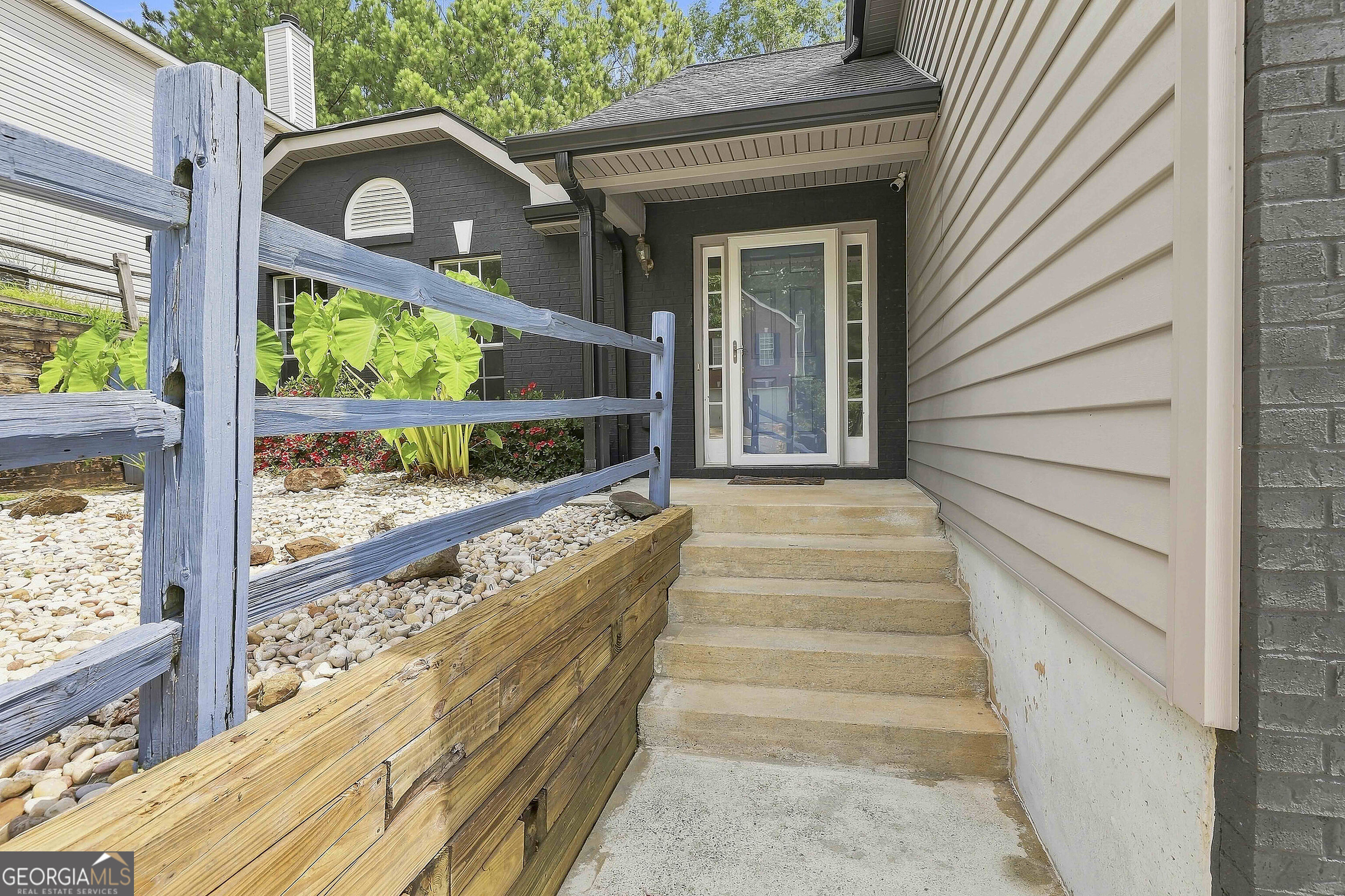 2455 Tolliver Drive Property Photo 4