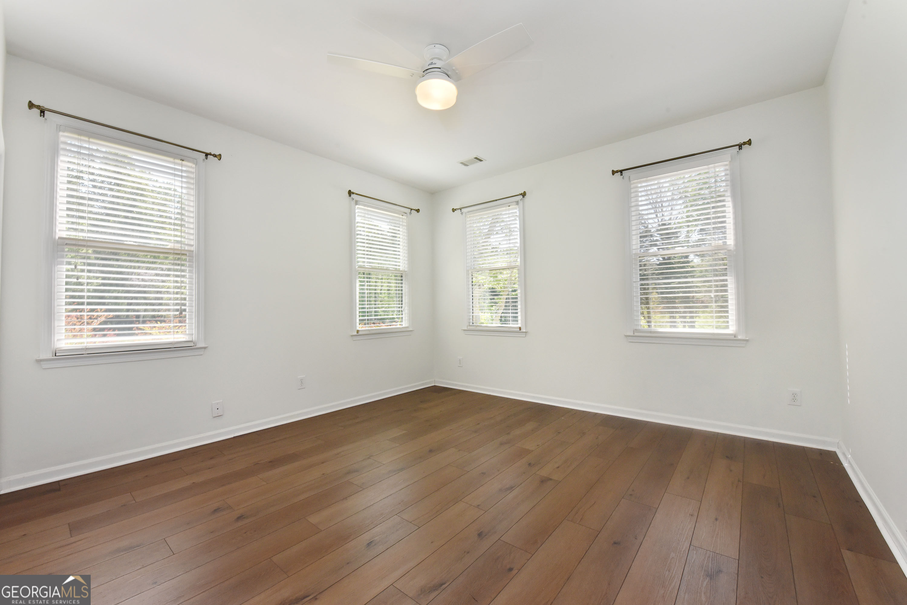 204 Lynn Lane Property Photo 72