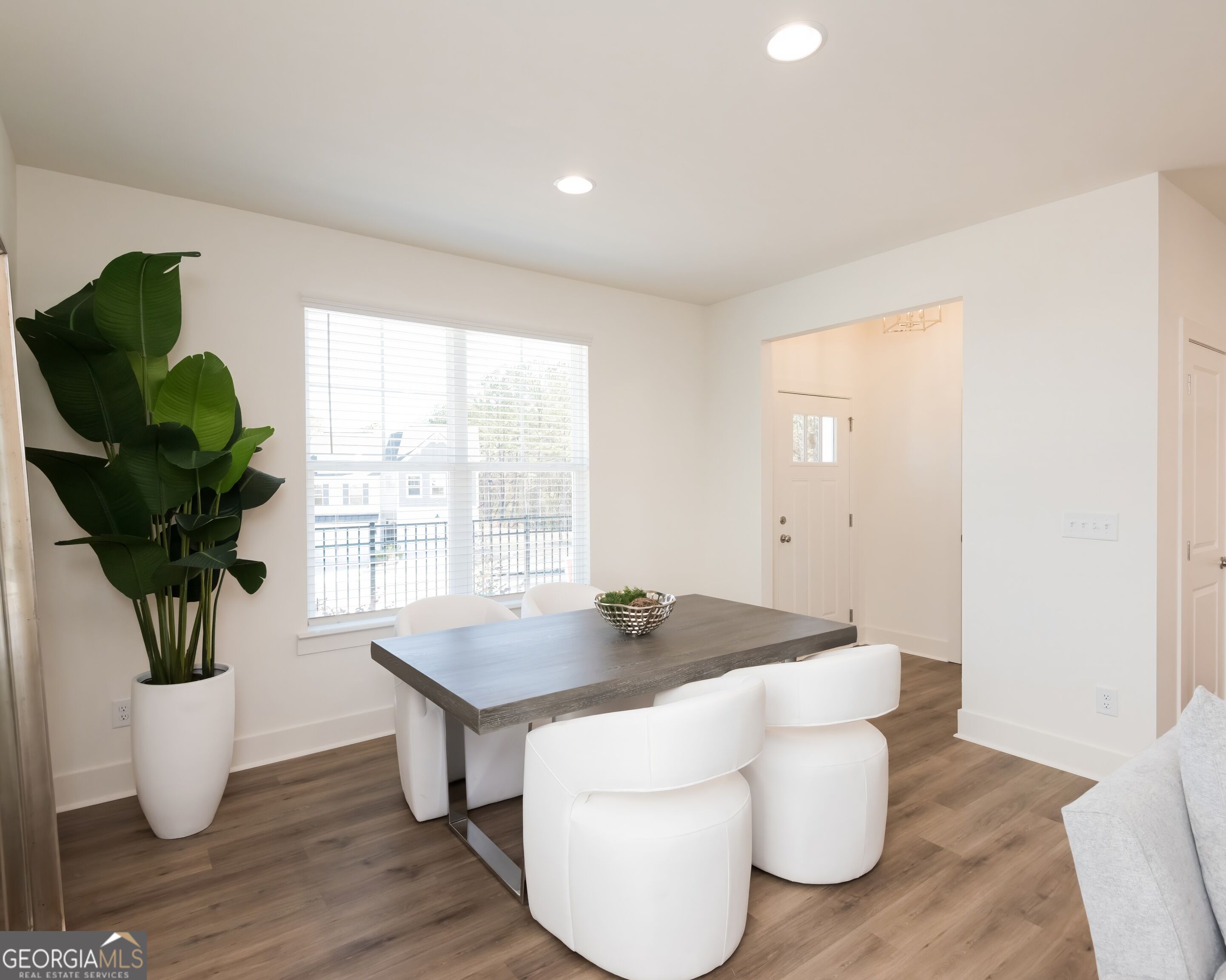 267 Barracks Way # 878 Property Photo 4