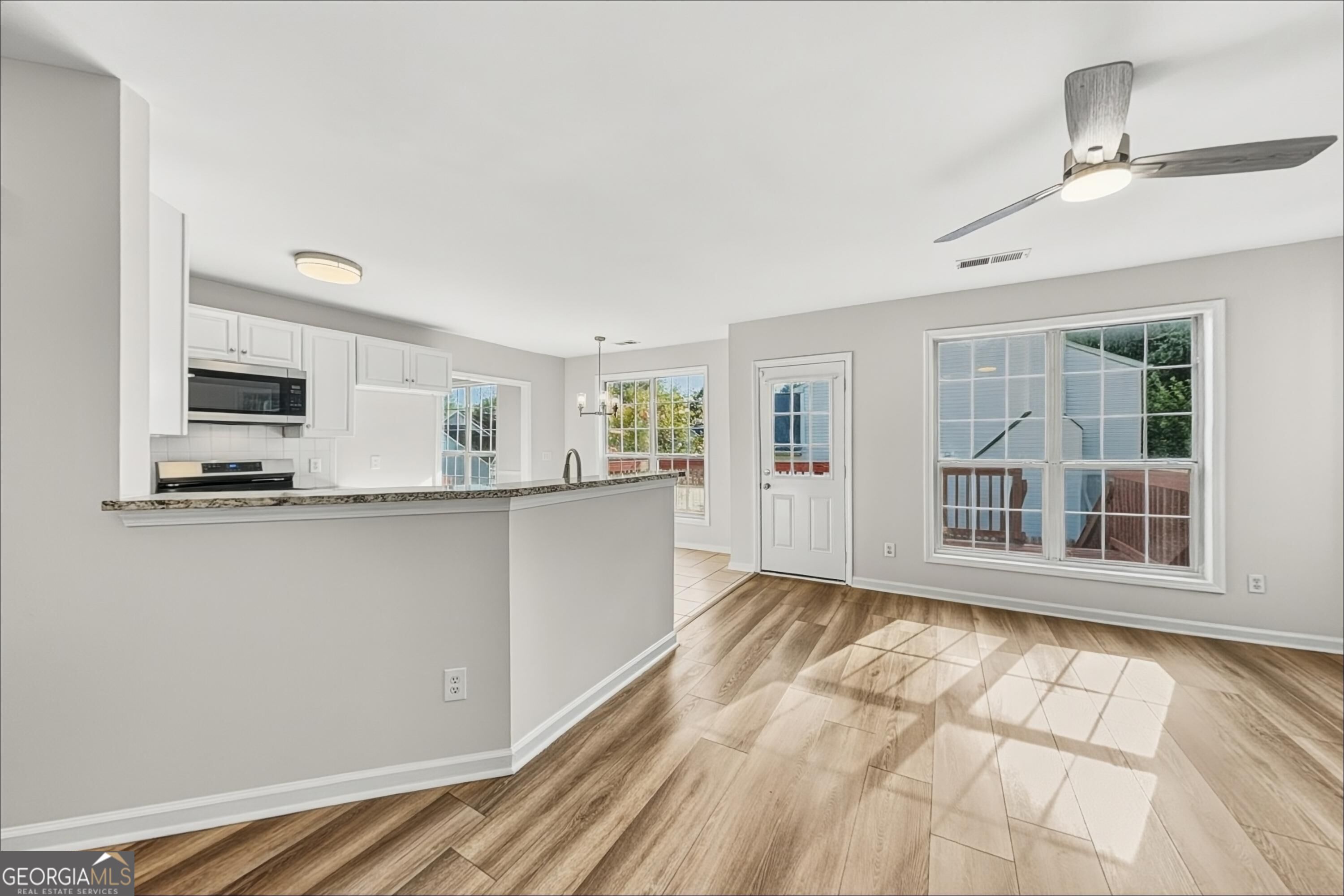 3514 Palisade Cove Property Photo 2