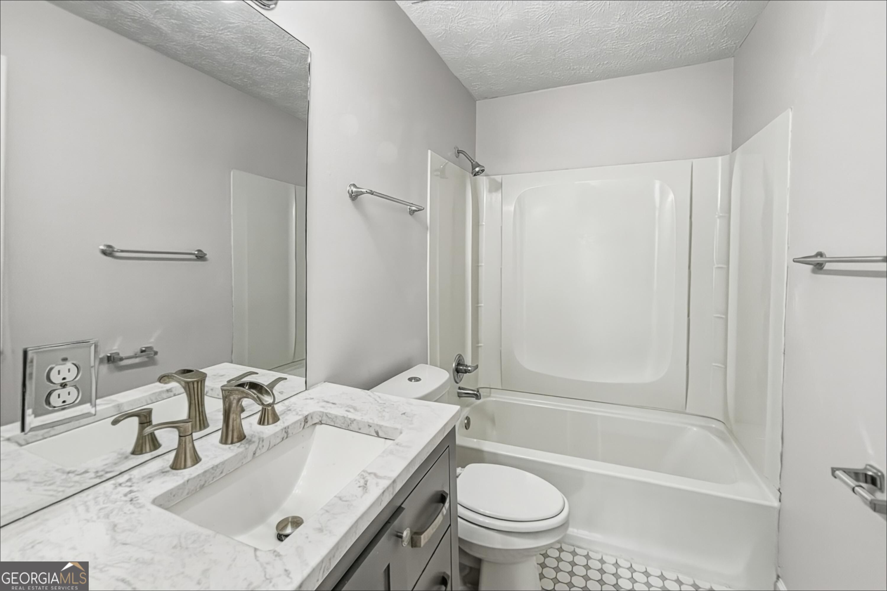 3514 Palisade Cove Property Photo 24