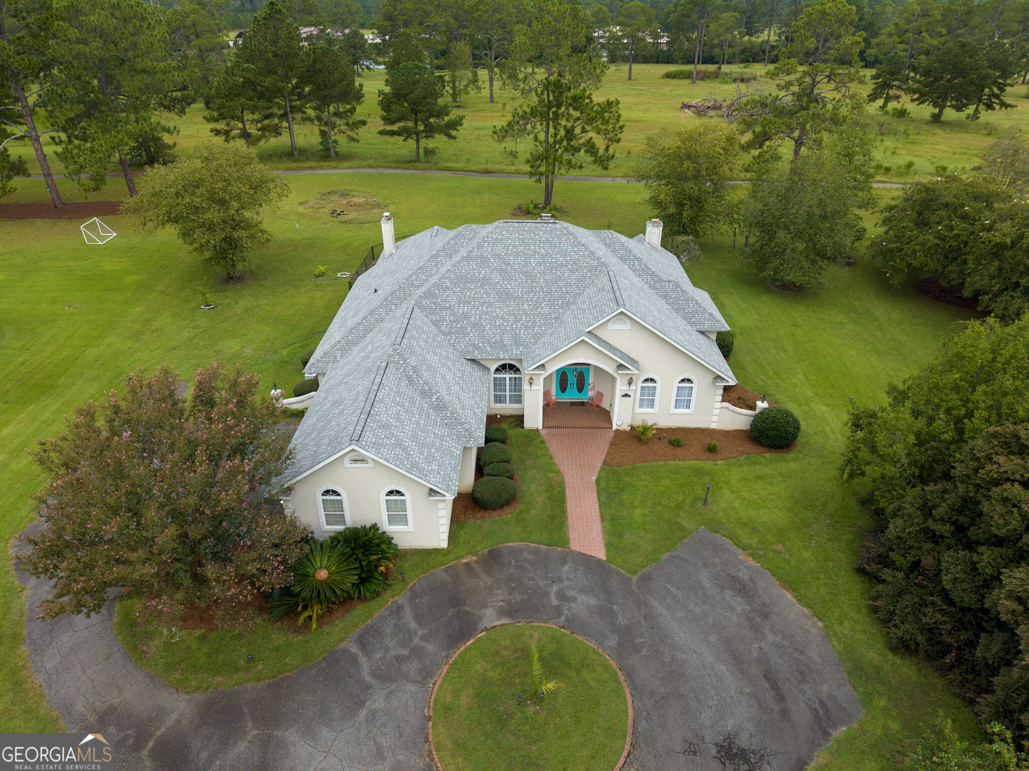 1741 Green Acres Drive Property Photo 2