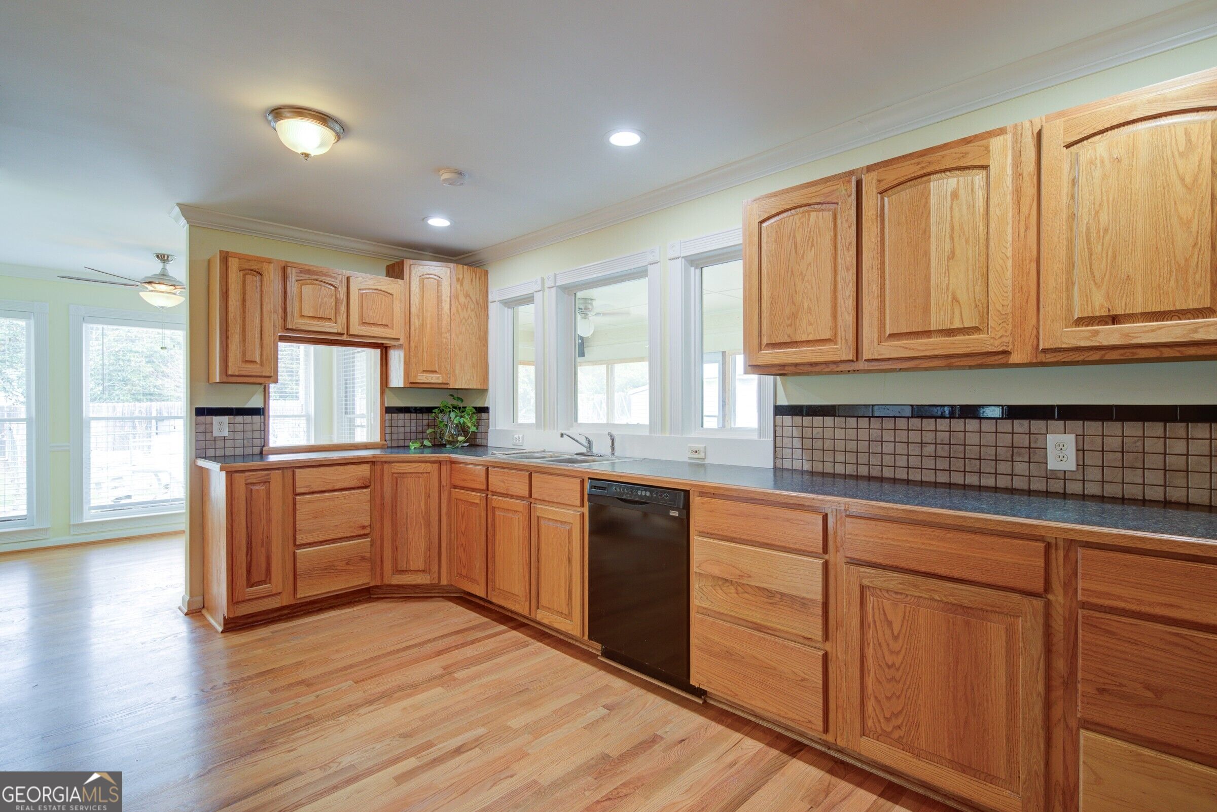 7525 Blacks Mill Road Property Photo 10