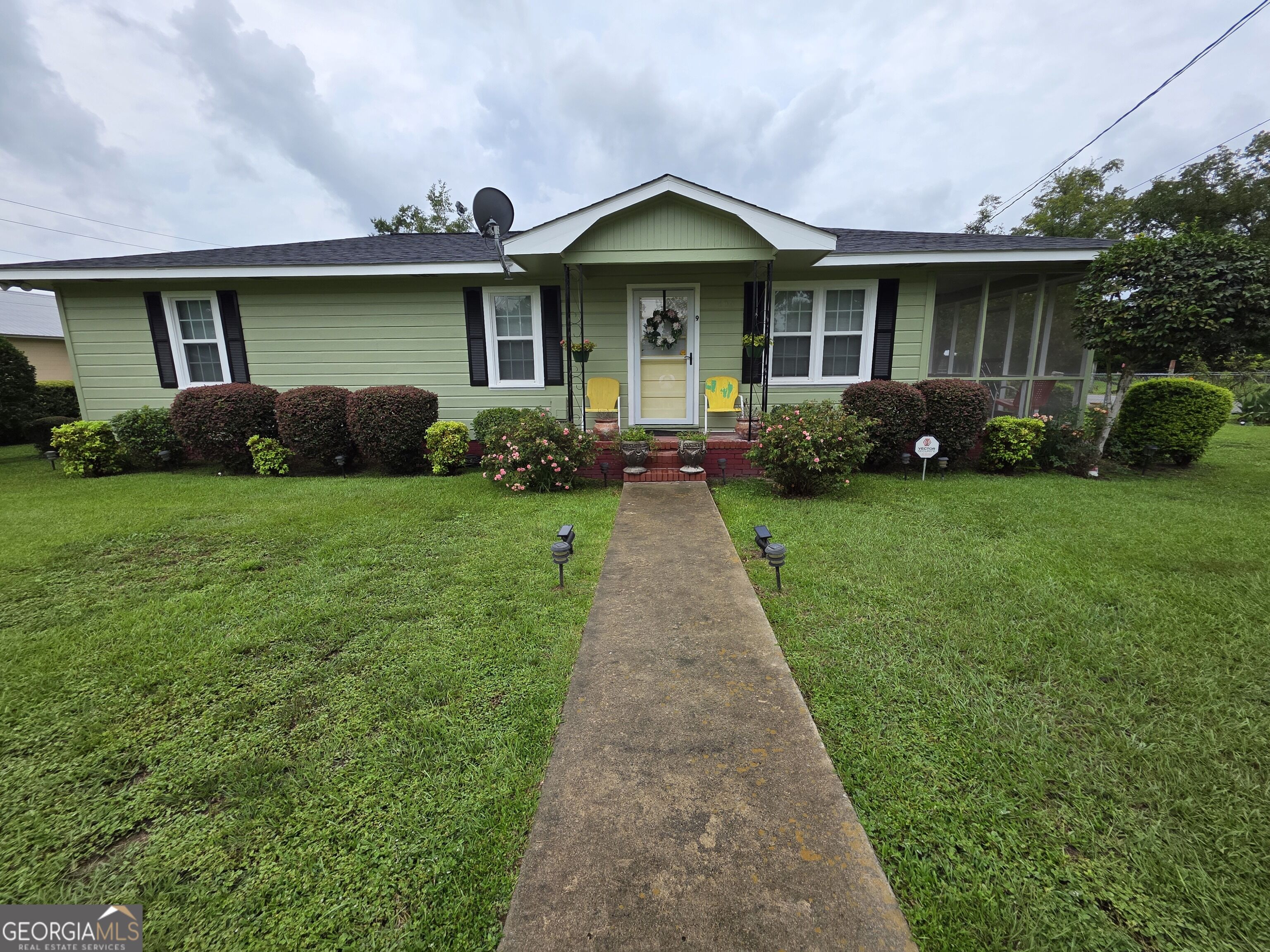 9 Pecan Drive Property Photo 1