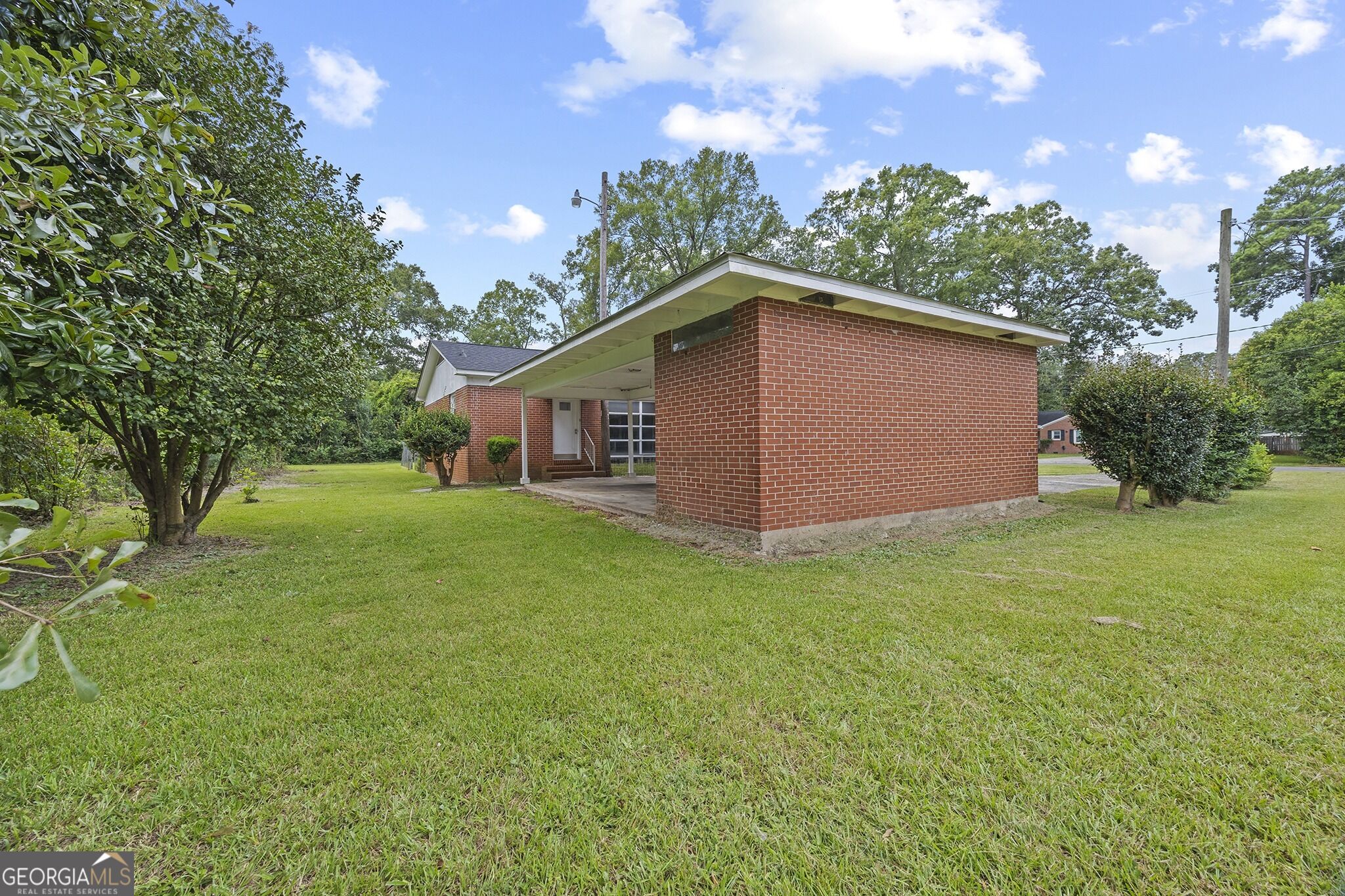 402 Westview Drive Property Photo 5