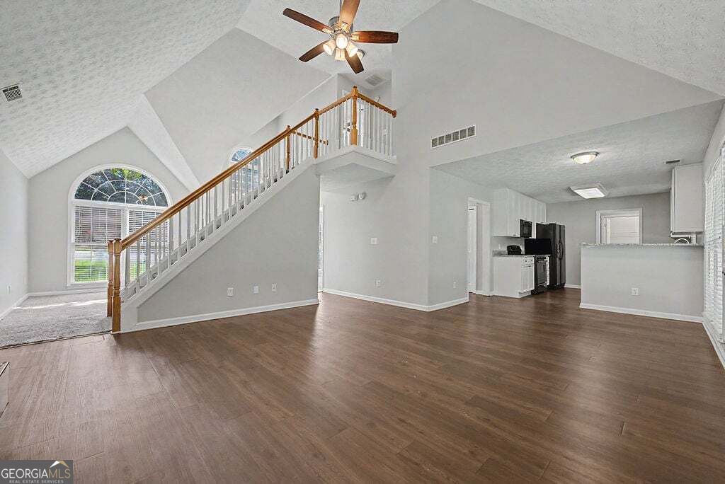 418 Middle Valley Lane Property Photo 7