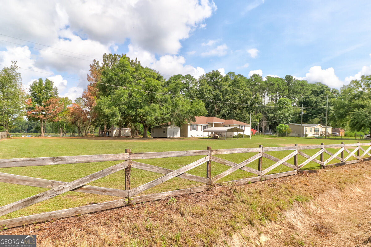 598 Clark Road Property Photo 3
