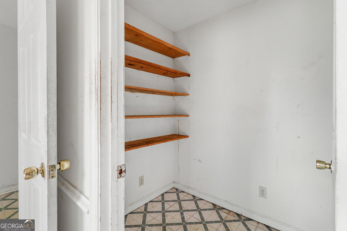 598 Clark Road Property Photo 14