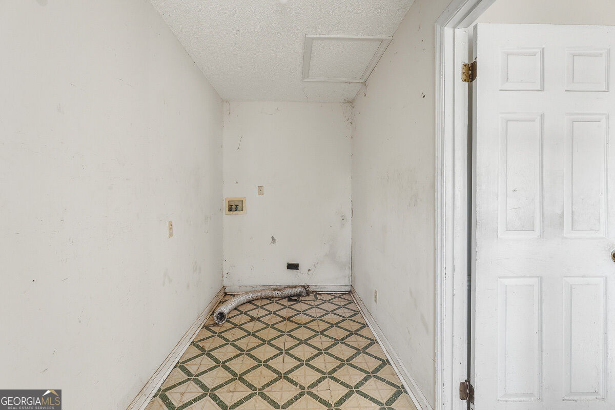 598 Clark Road Property Photo 16