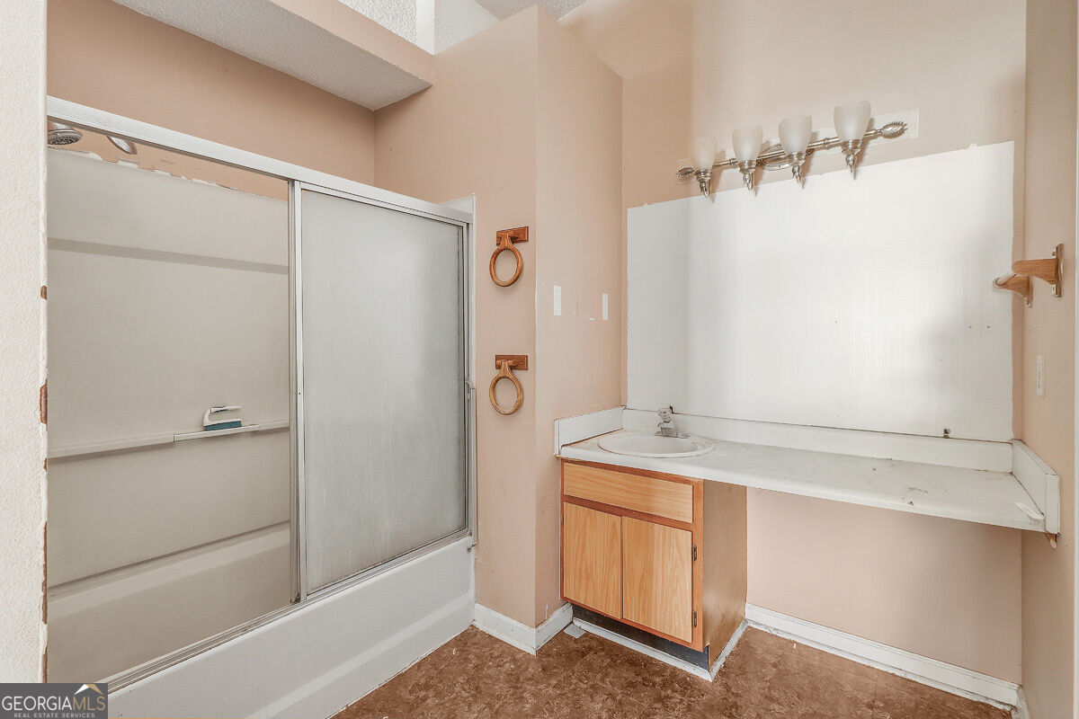 598 Clark Road Property Photo 25