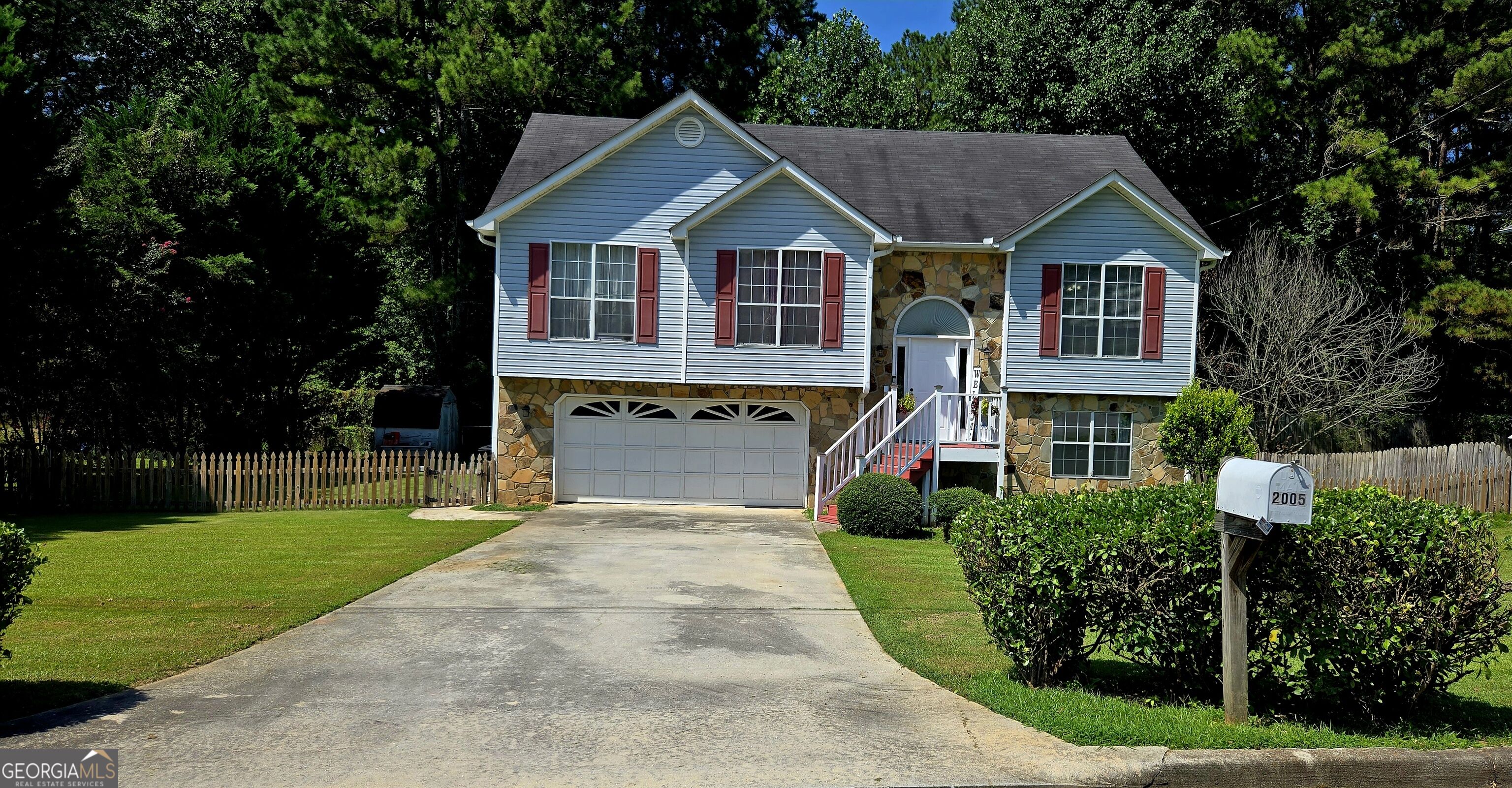 2005 Amherst Lane SE