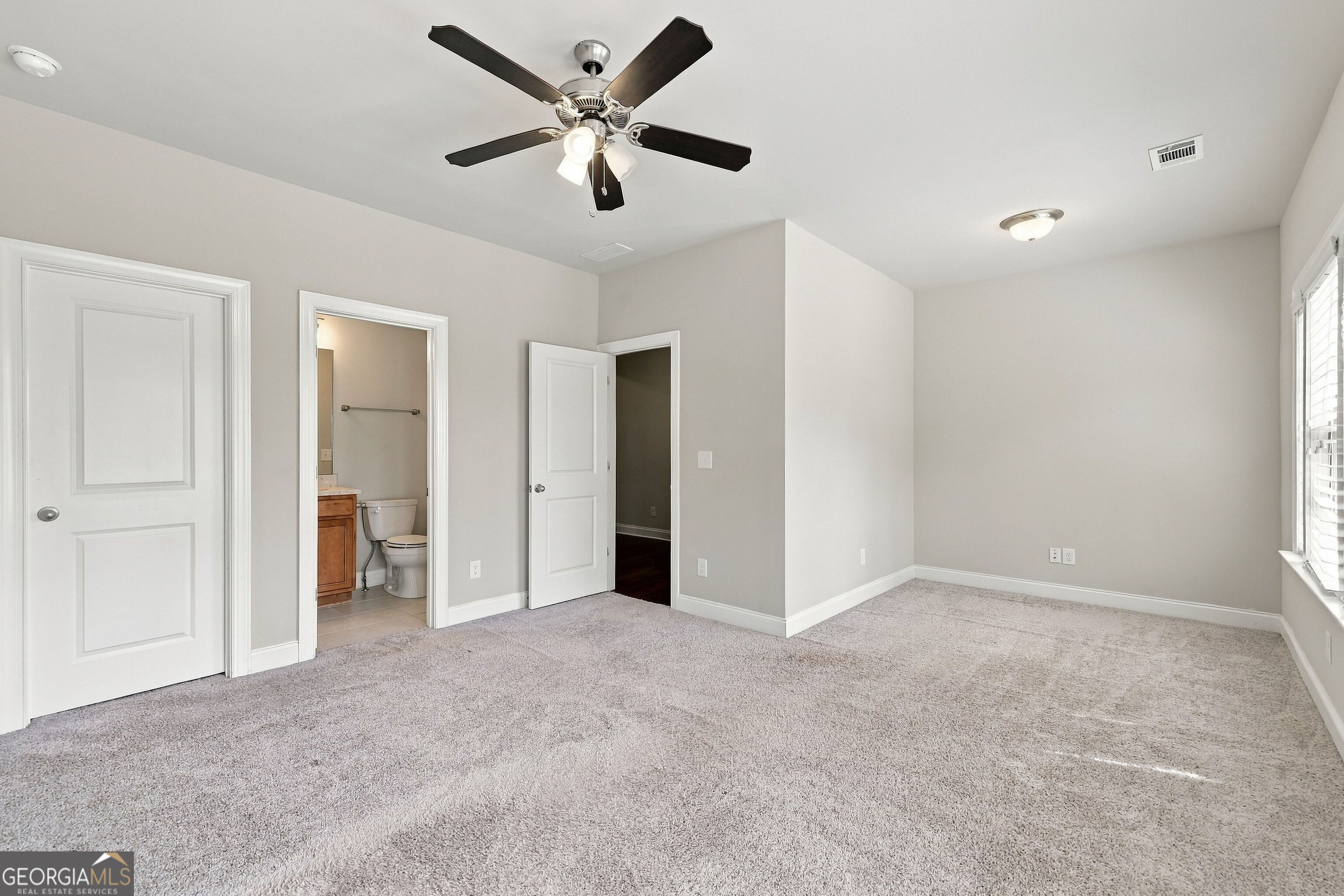 575 Opera Lane Property Photo 24