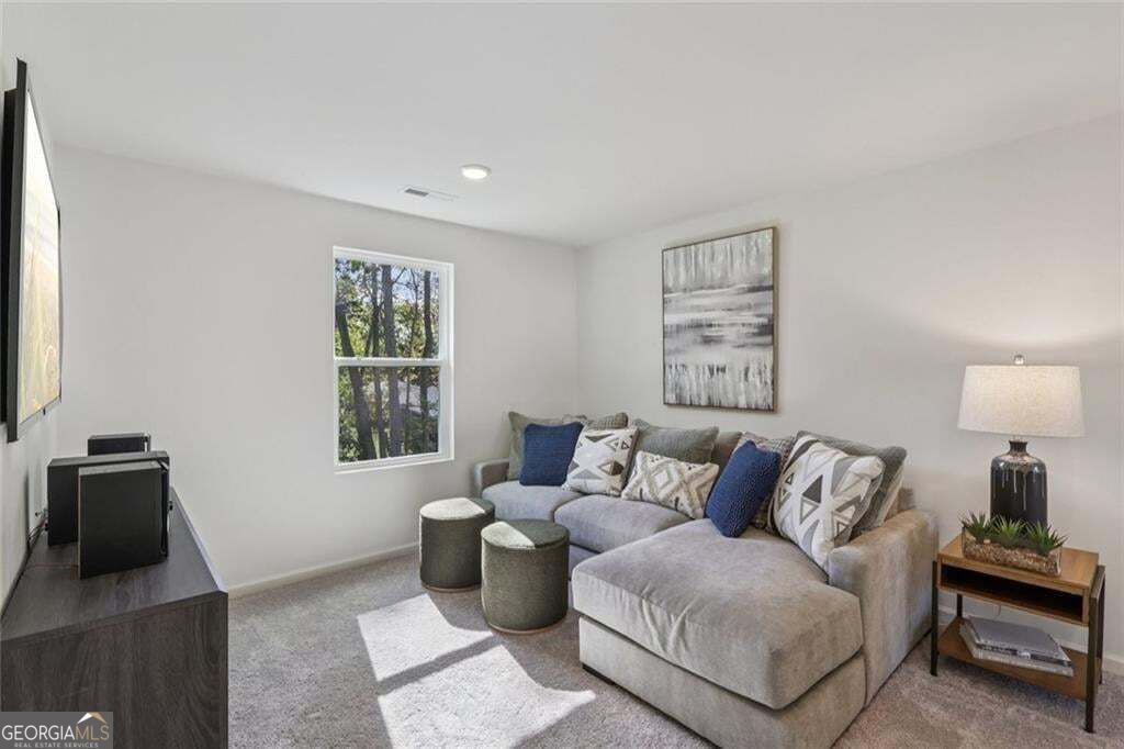 221 Kinsale Drive Property Photo 4