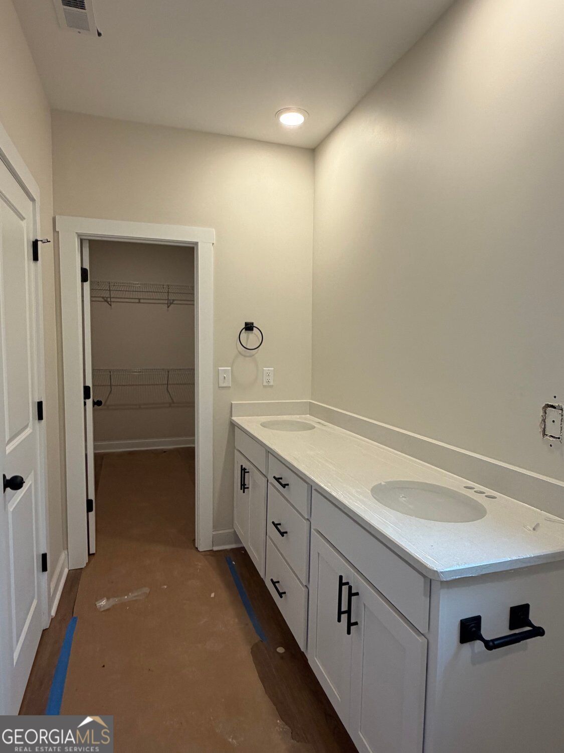 169 Avalee Road Property Photo 15