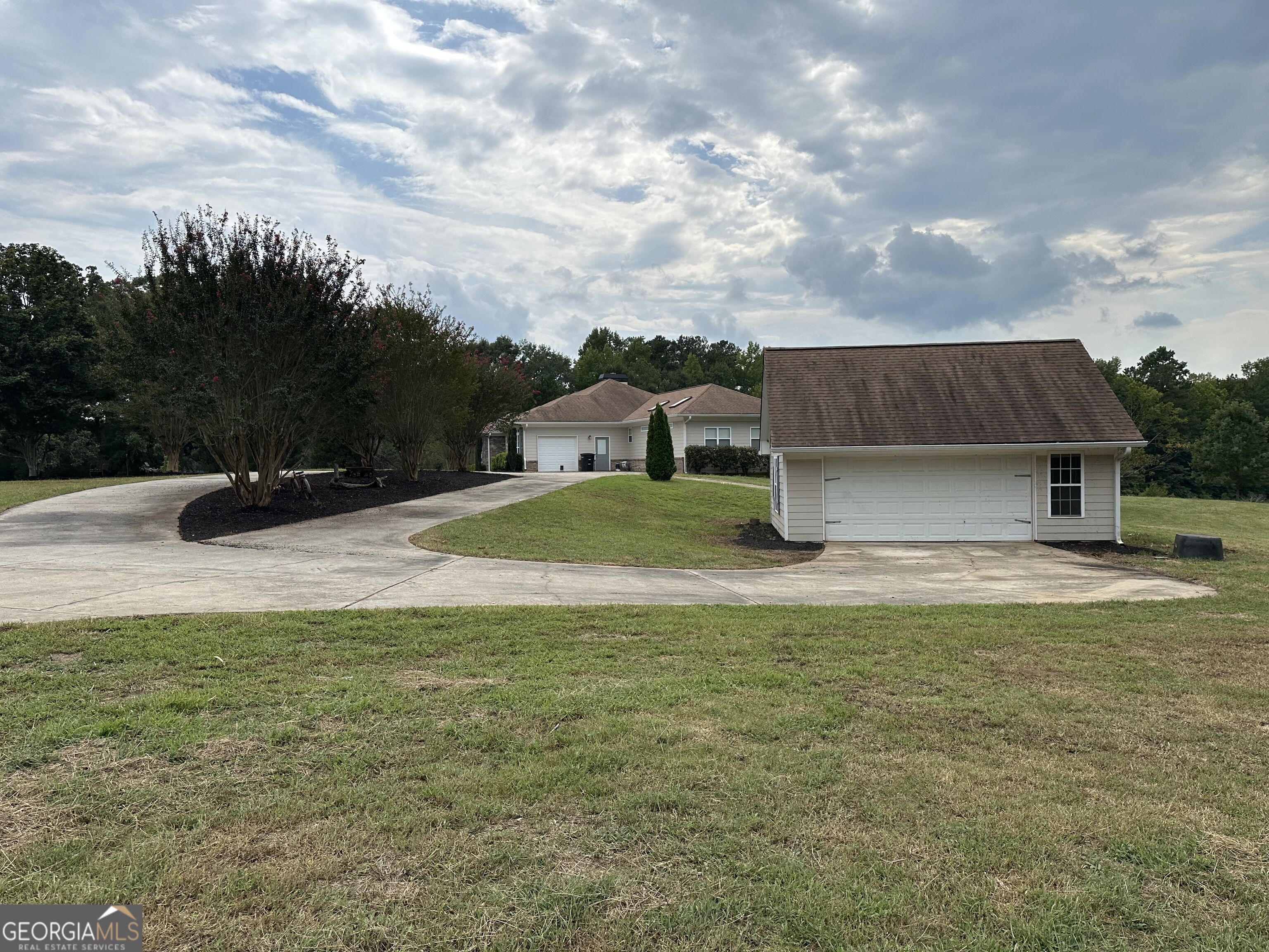 54 Whatley Road Property Photo 3