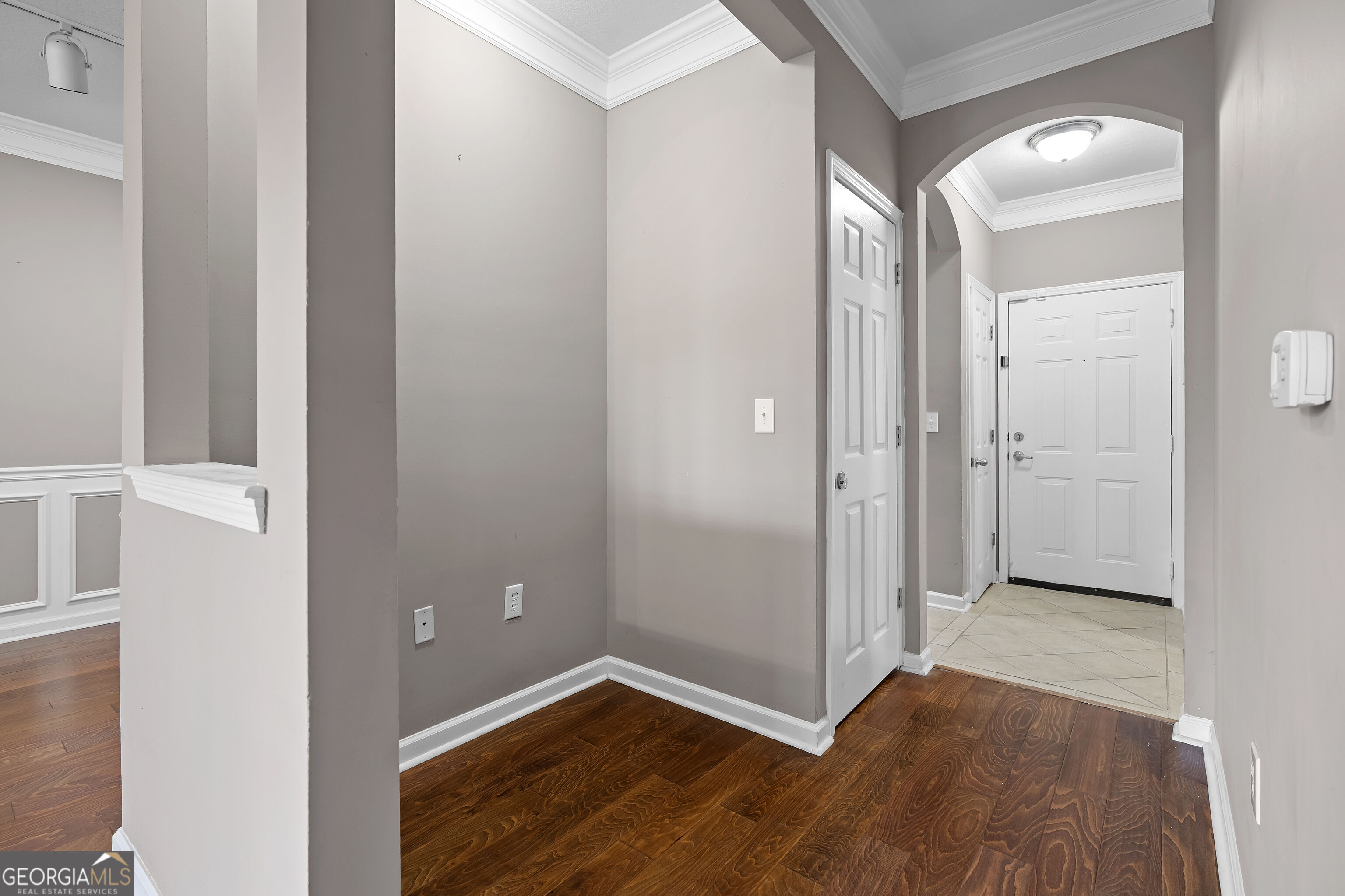 1850 Cotillion Drive Property Photo 5