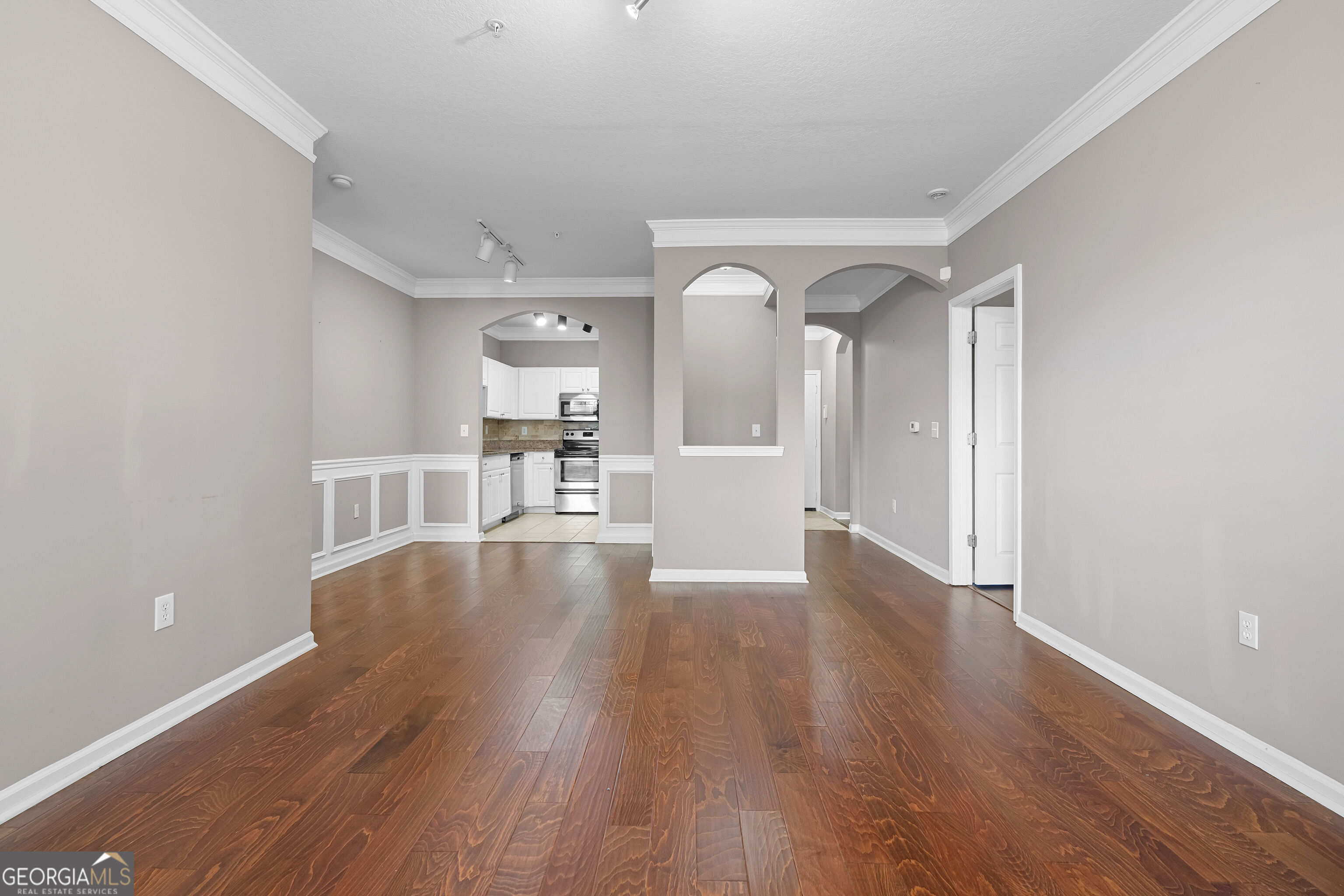 1850 Cotillion Drive Property Photo 7