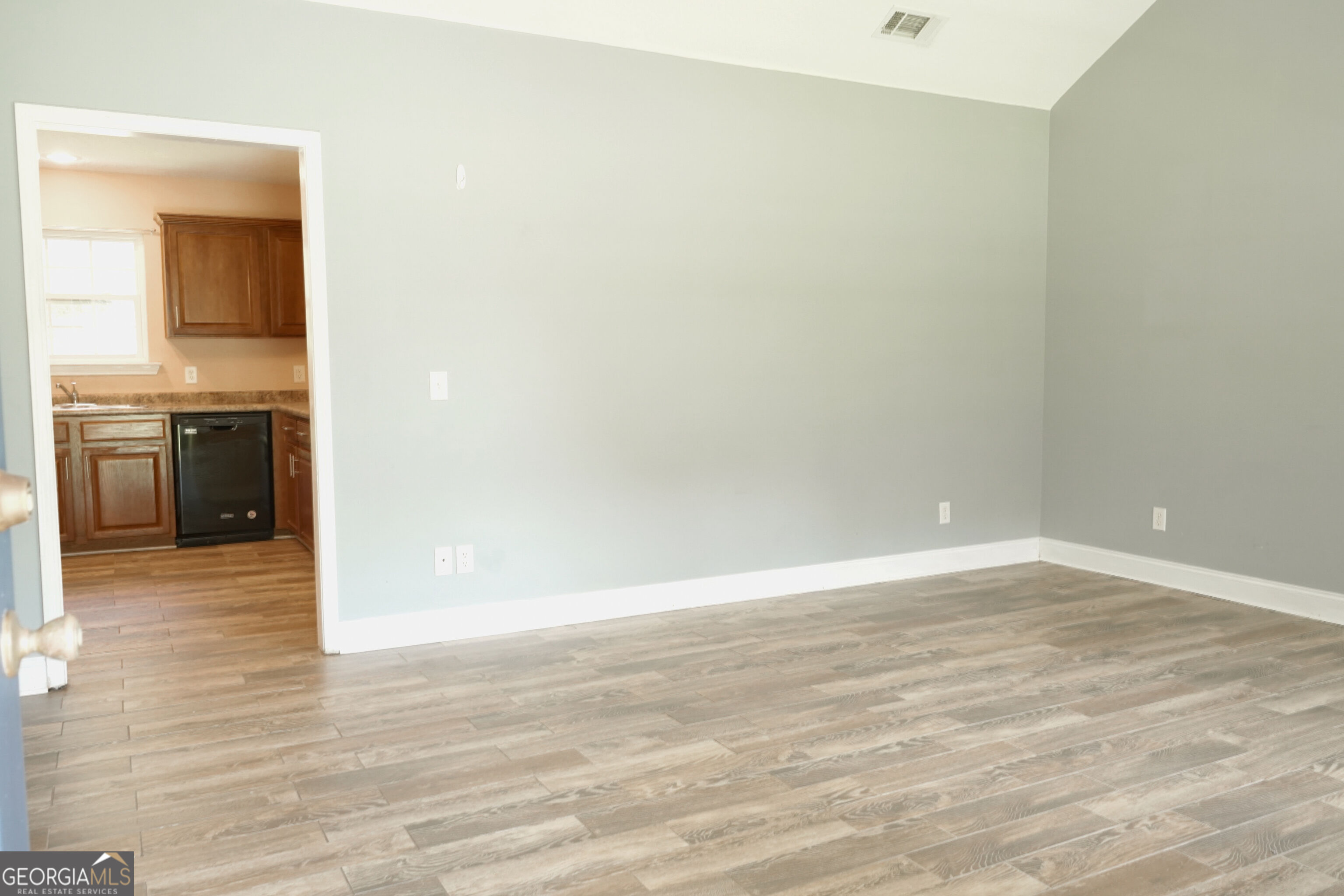 111 Slough Creek Road Property Photo 8