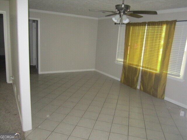 727 S Carter Drive Property Photo 3