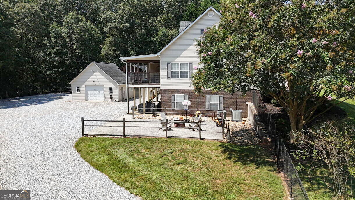910 Wheeler Road Property Photo 4