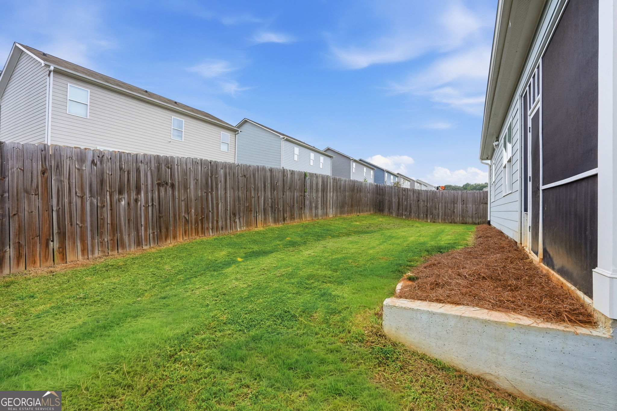 450 Starbuck Parkway Property Photo 36