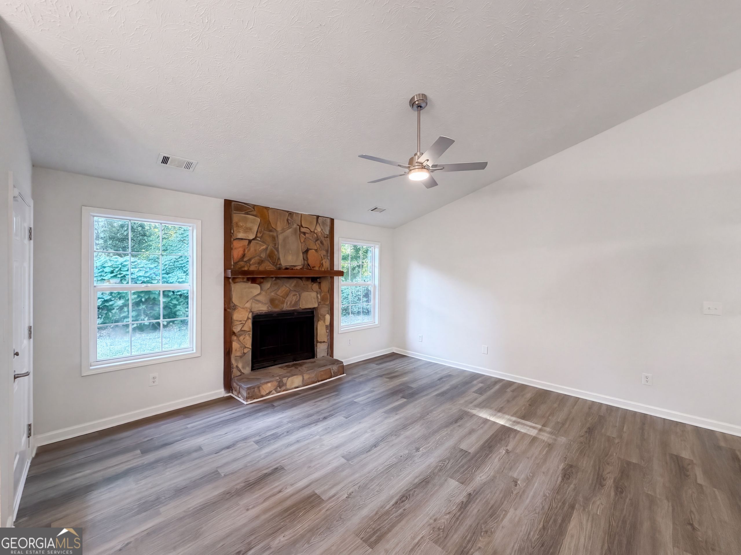 5857 Mistyview Drive Property Photo 8
