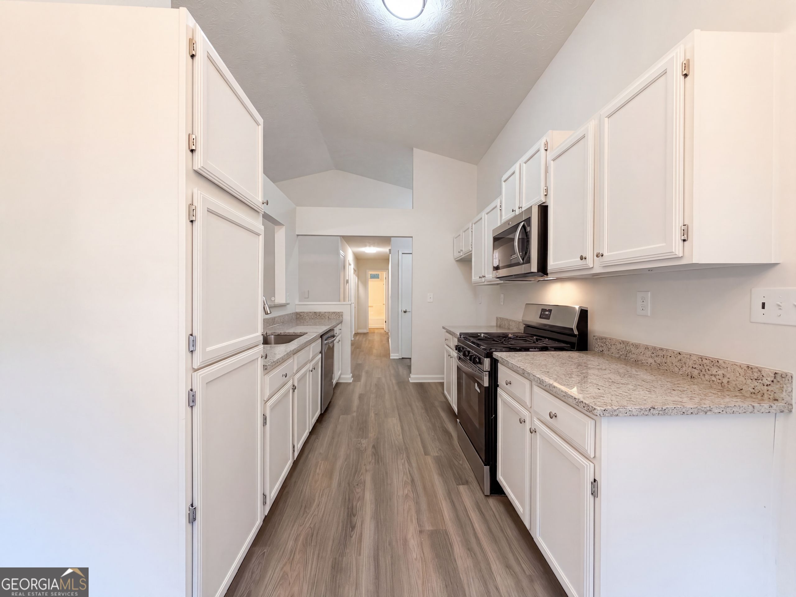 5857 Mistyview Drive Property Photo 10