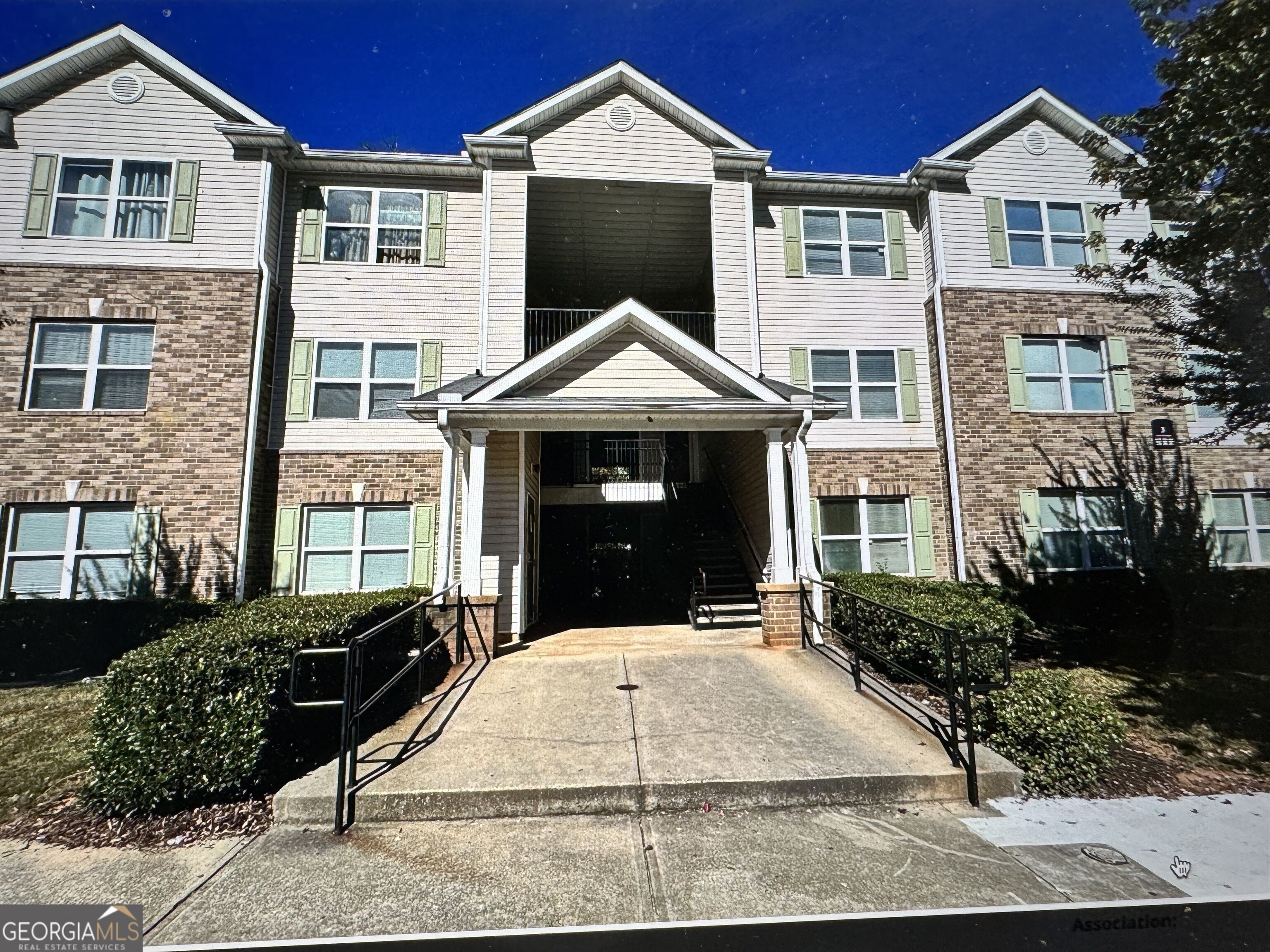 3203 Fairington Ridge Circle Property Photo 1