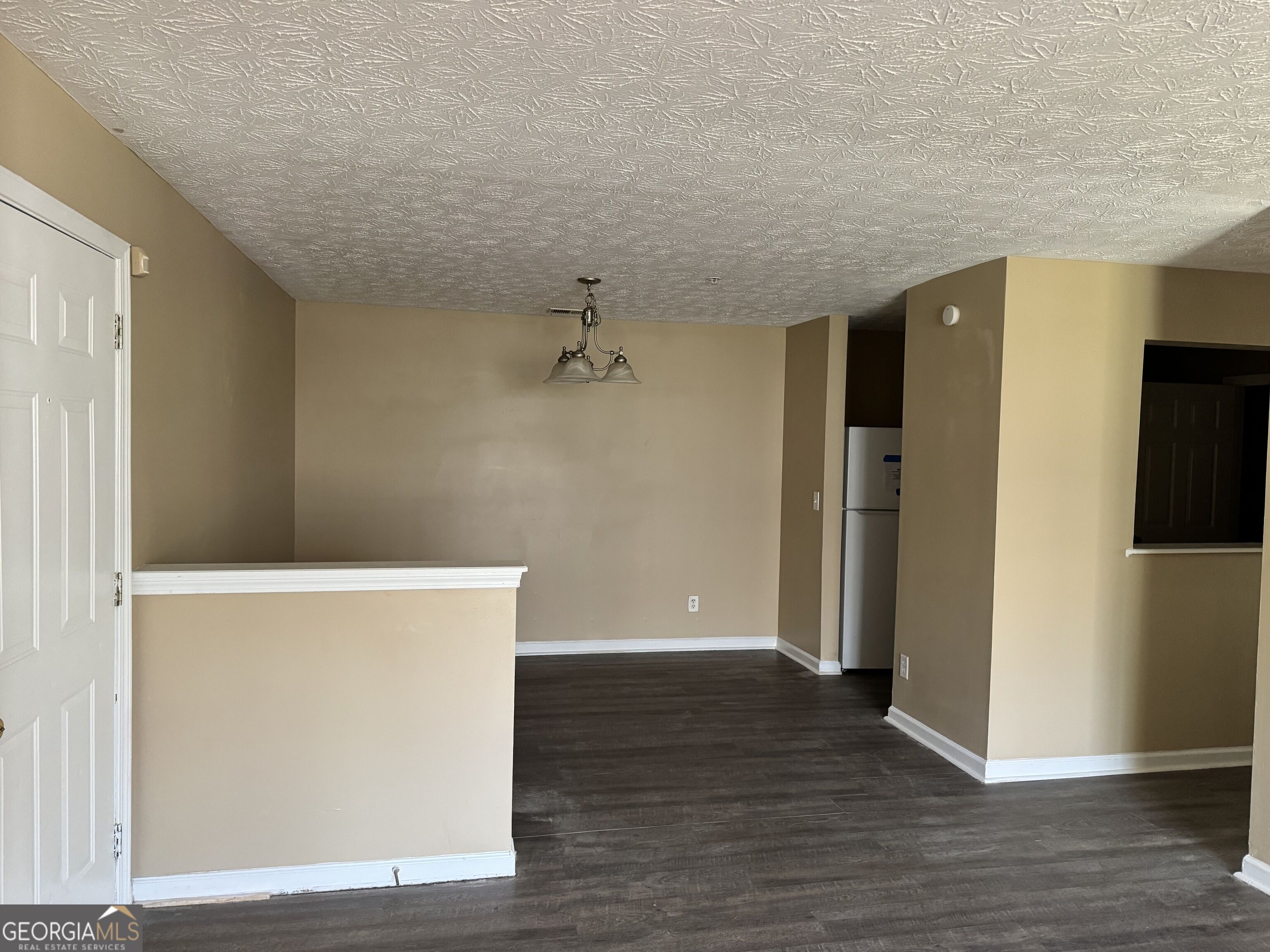 3203 Fairington Ridge Circle Property Photo 2