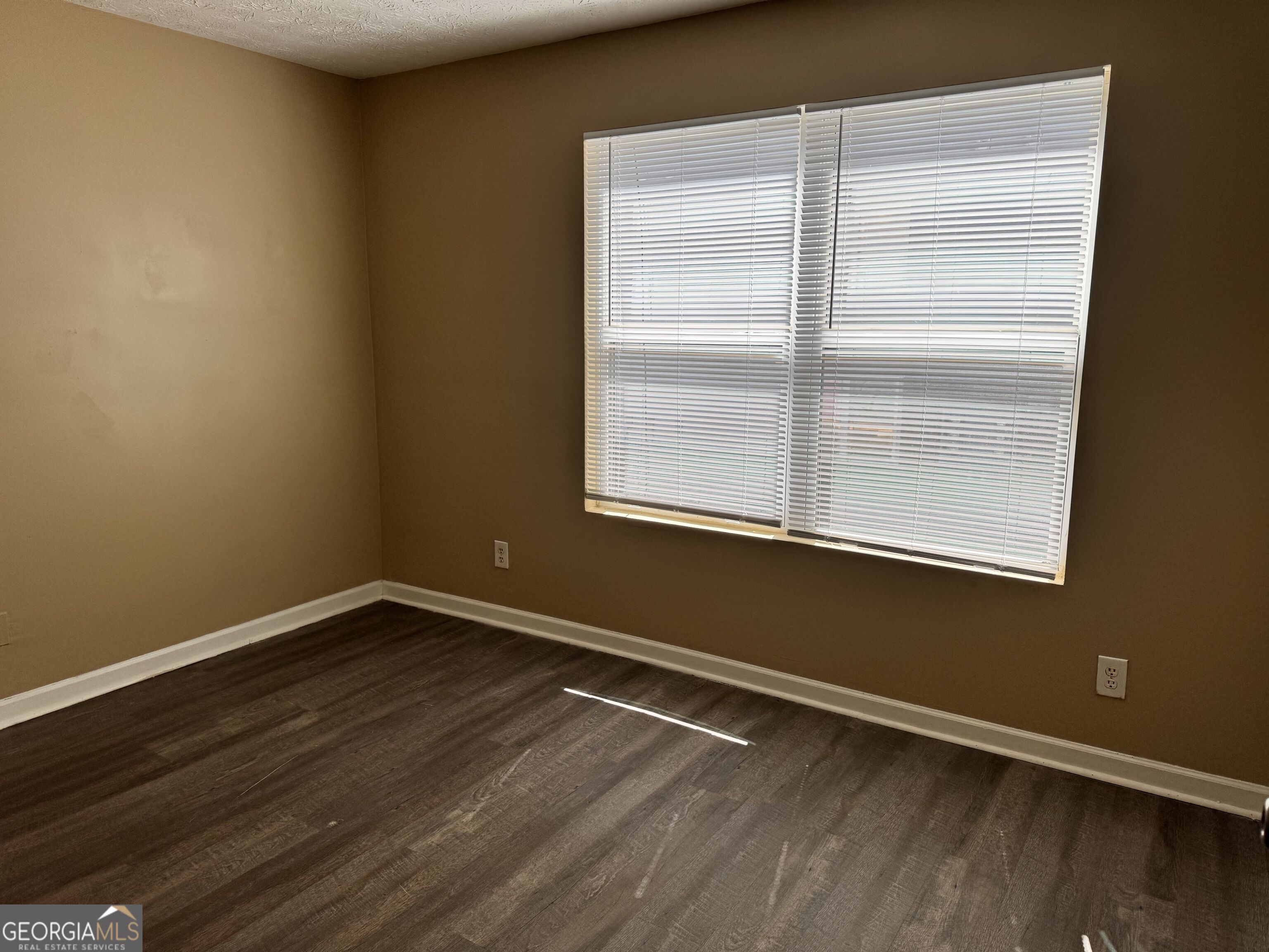 3203 Fairington Ridge Circle Property Photo 4