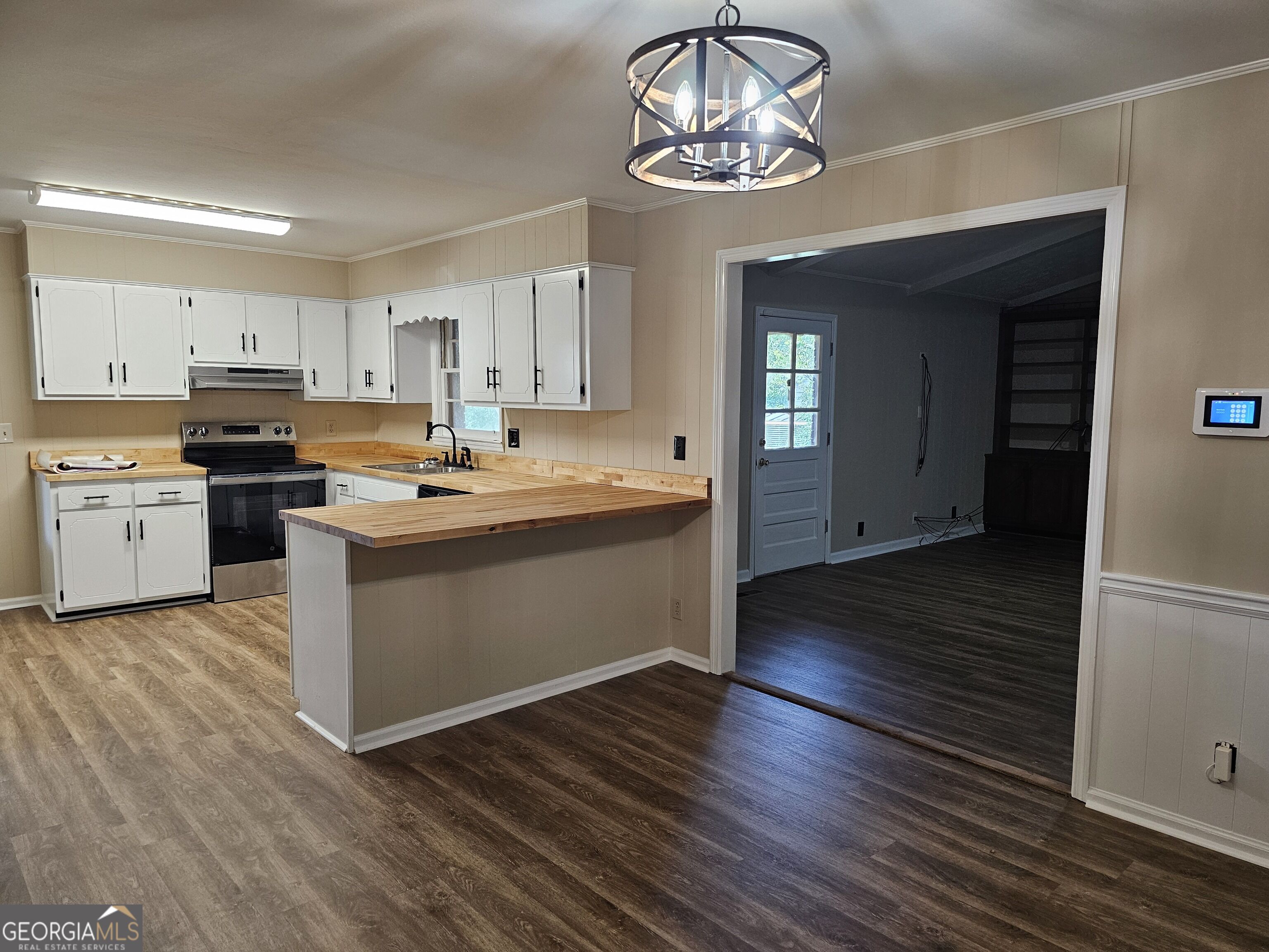 1715 Highland Avenue Property Photo 3