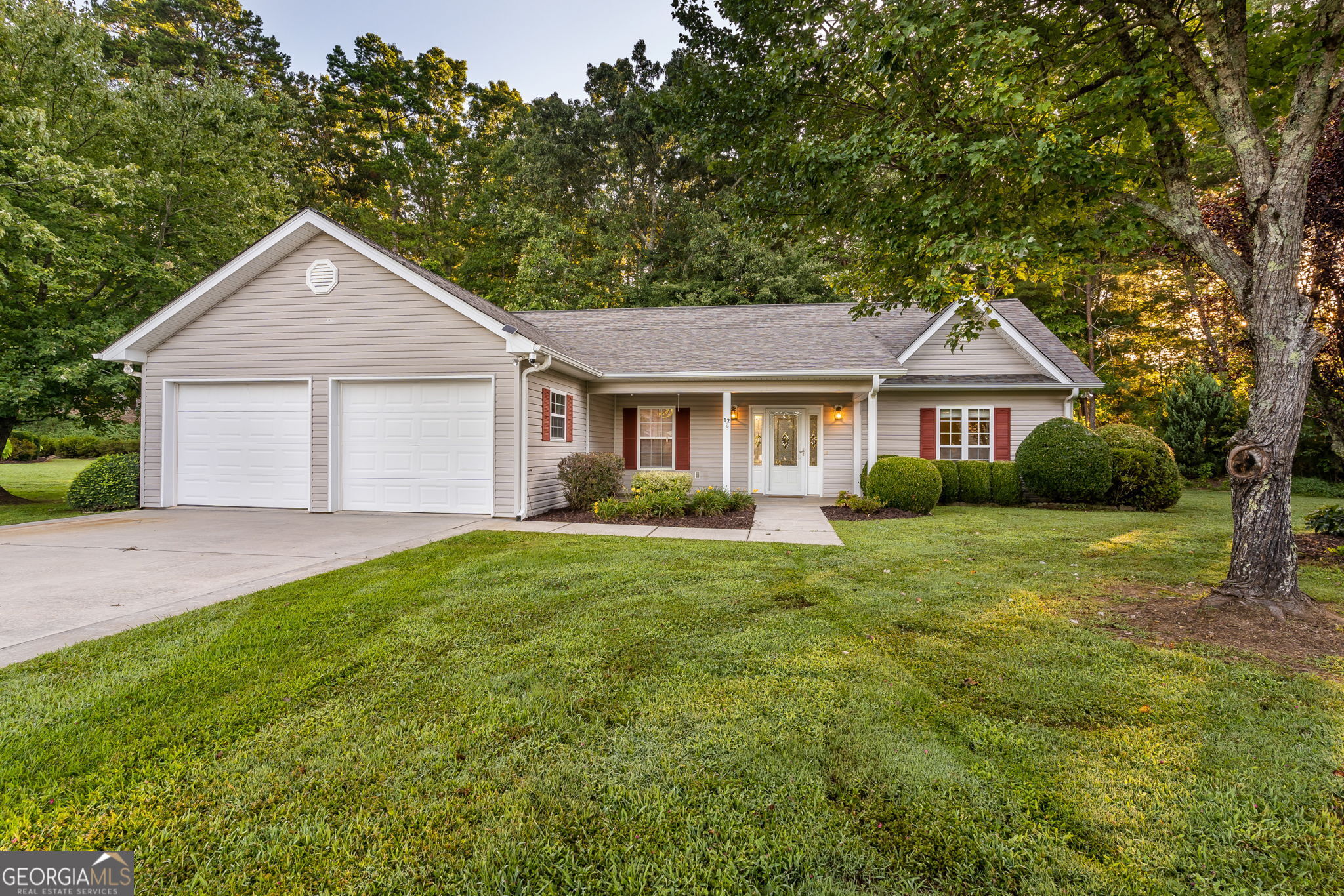 12 Hannah Circle Property Photo 1
