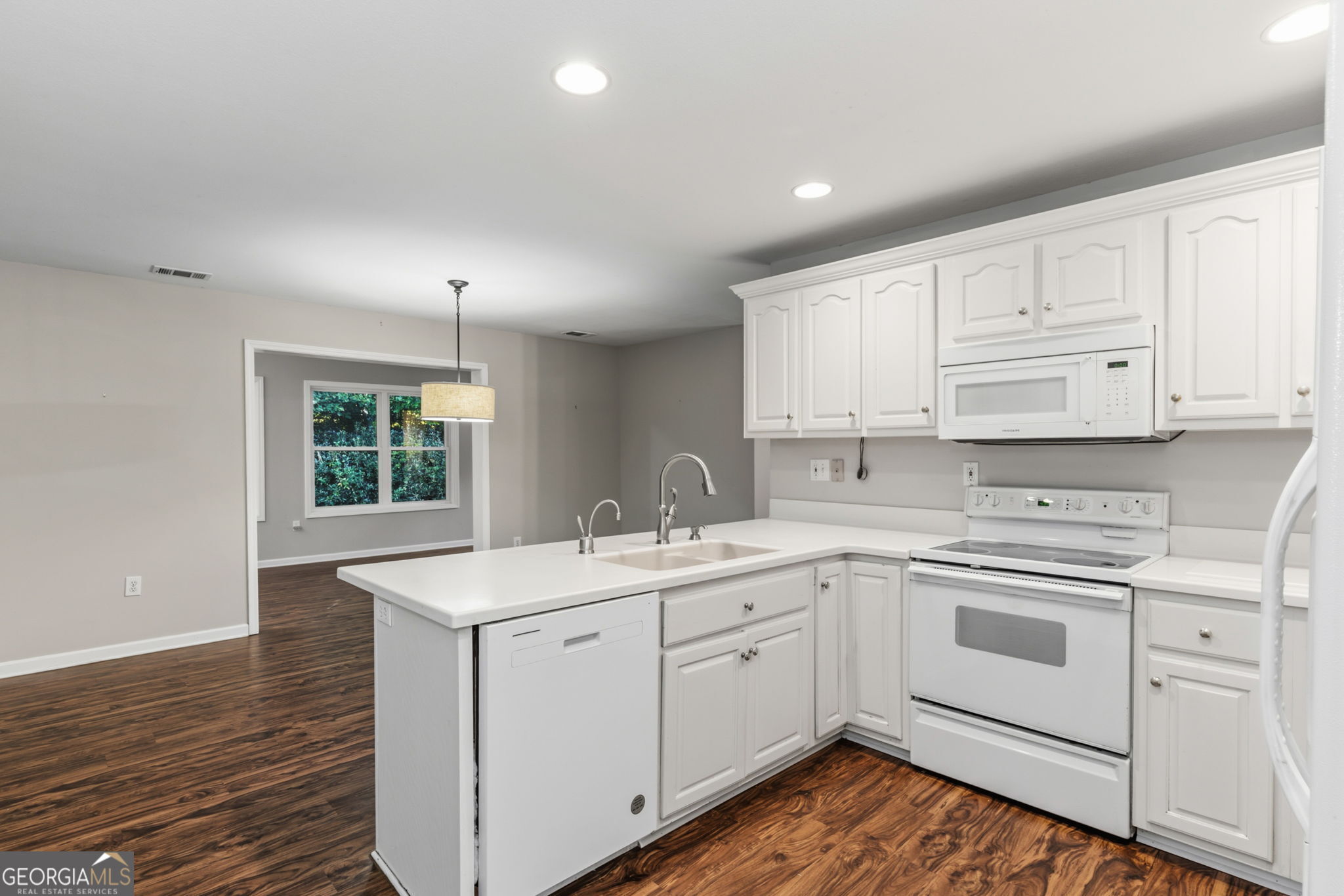 12 Hannah Circle Property Photo 32