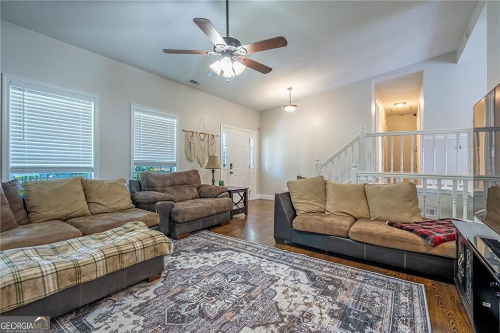 731 Calloway Drive Property Photo 8