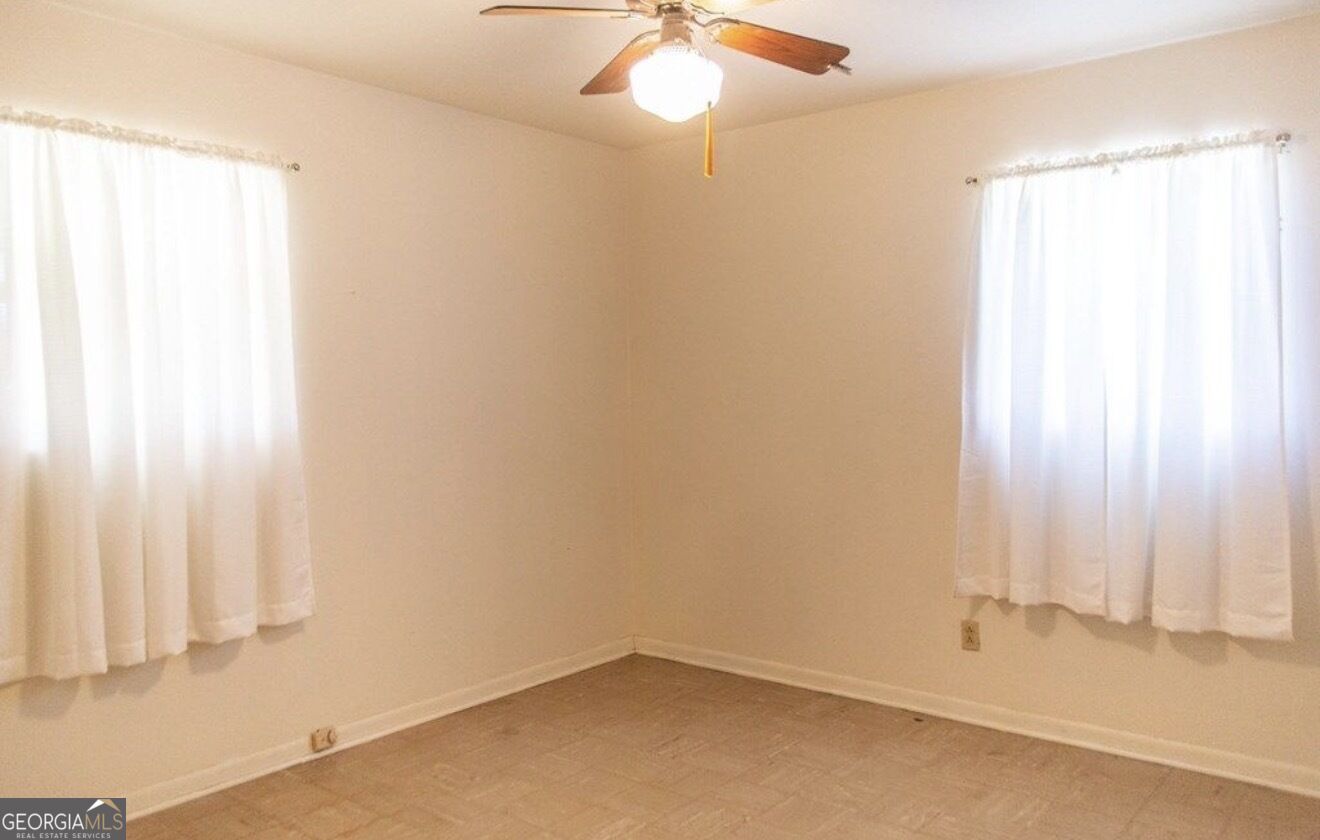 2817 Cherokee Street Property Photo 6