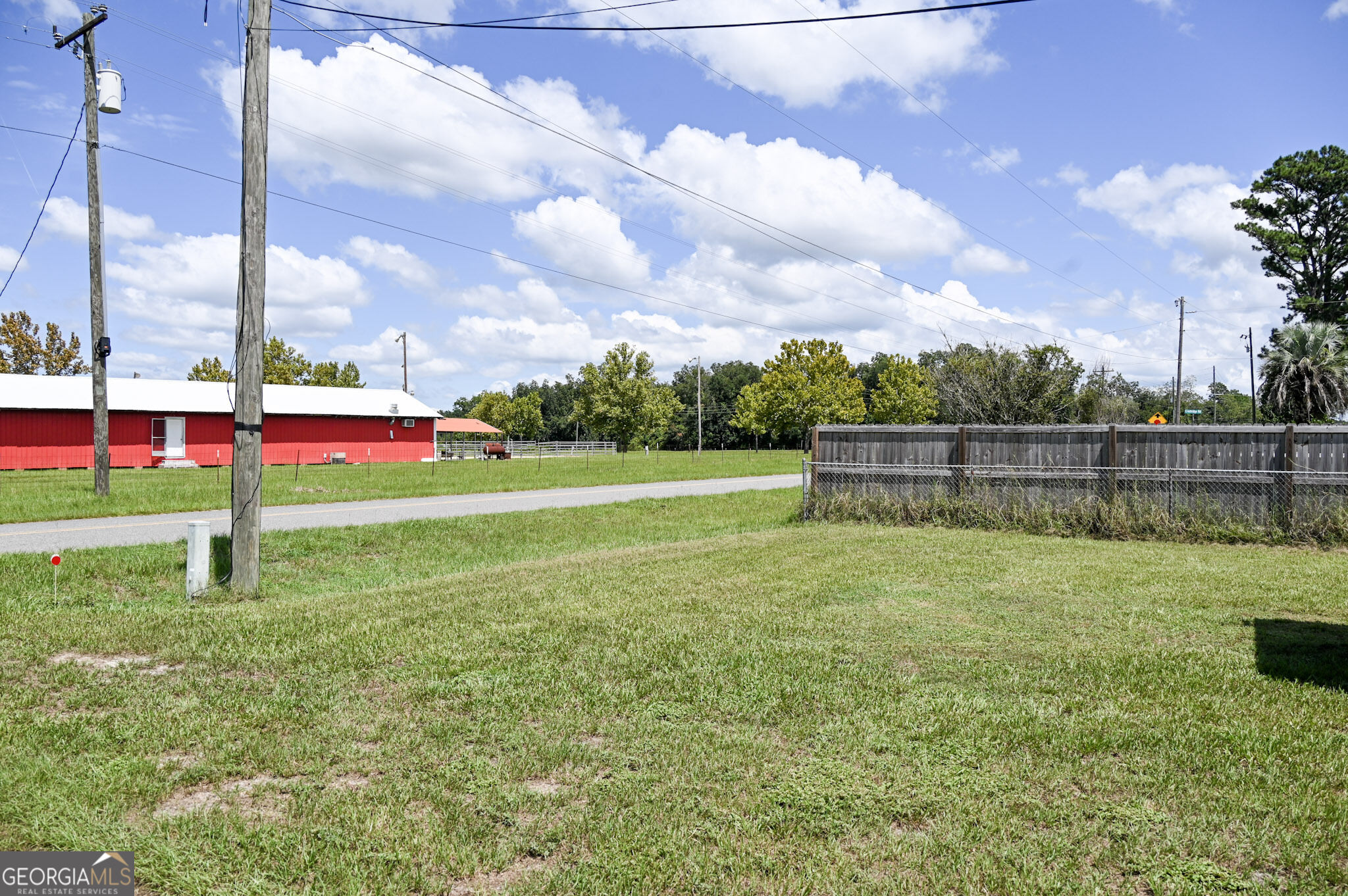 2817 Cherokee Street Property Photo 17