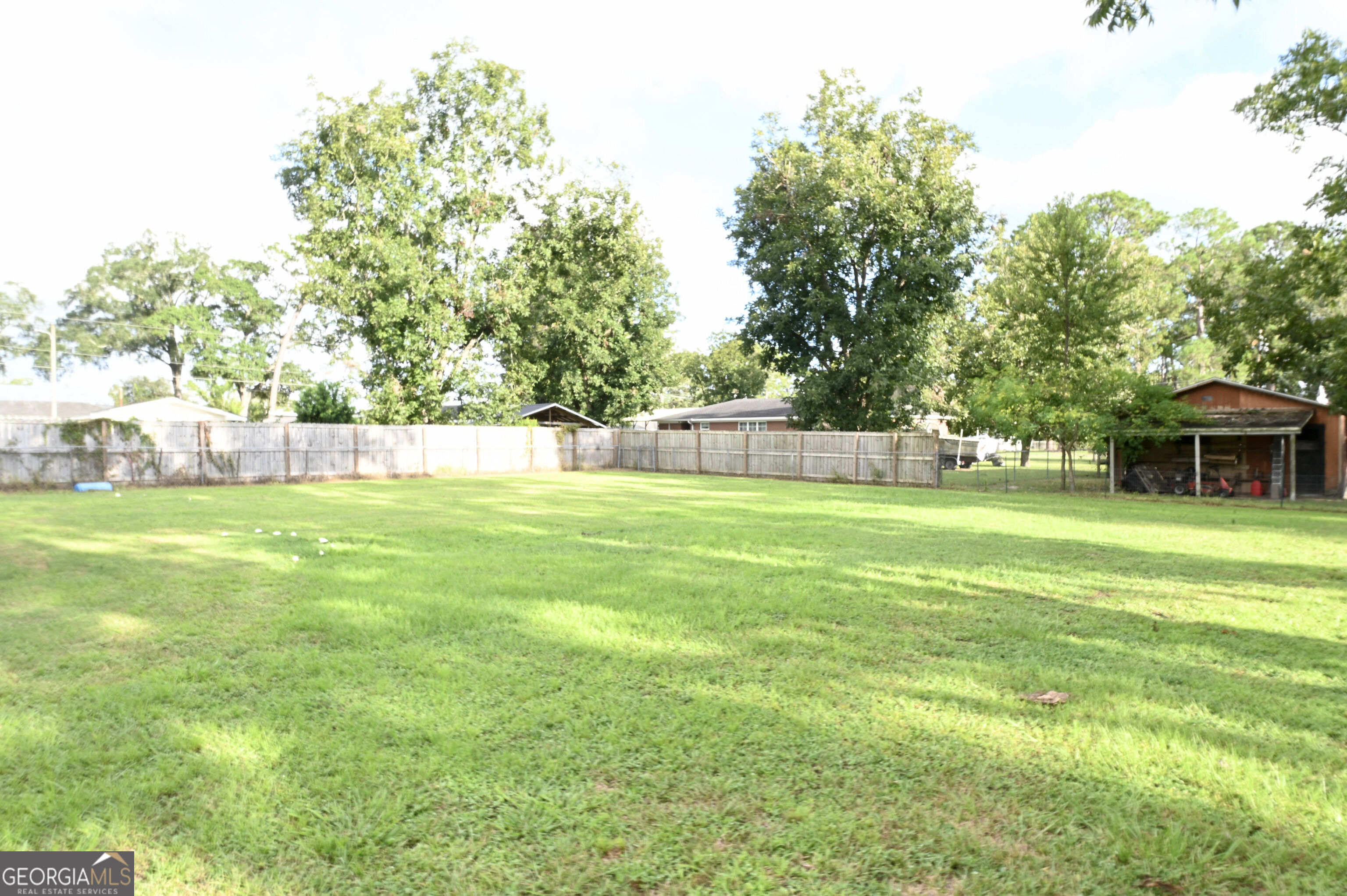 2817 Cherokee Street Property Photo 19