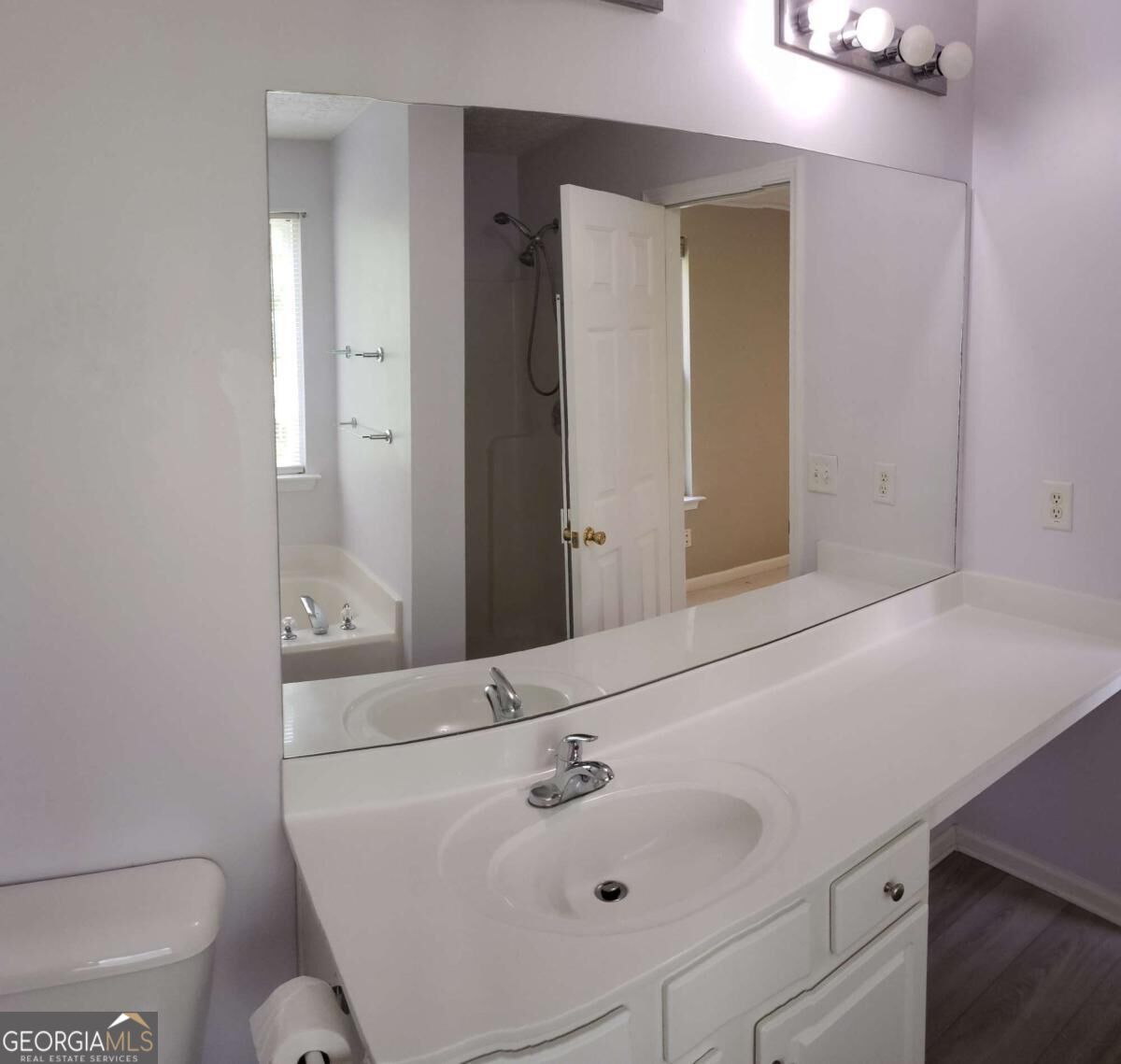204 Wild Flower Lane Property Photo 9