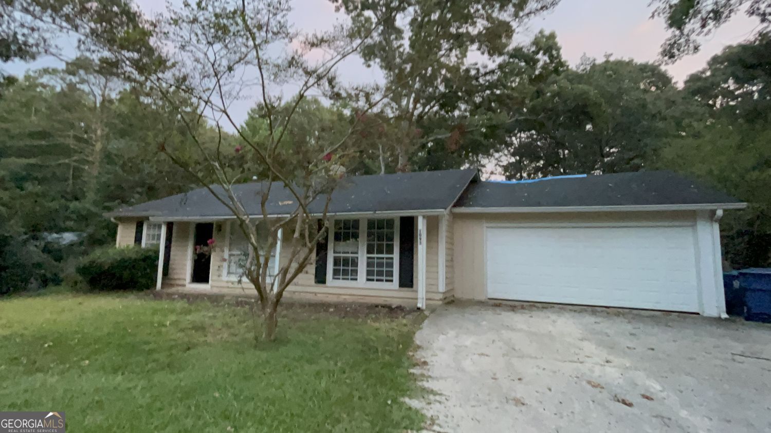 1093 Sandalwood Drive Property Photo 1