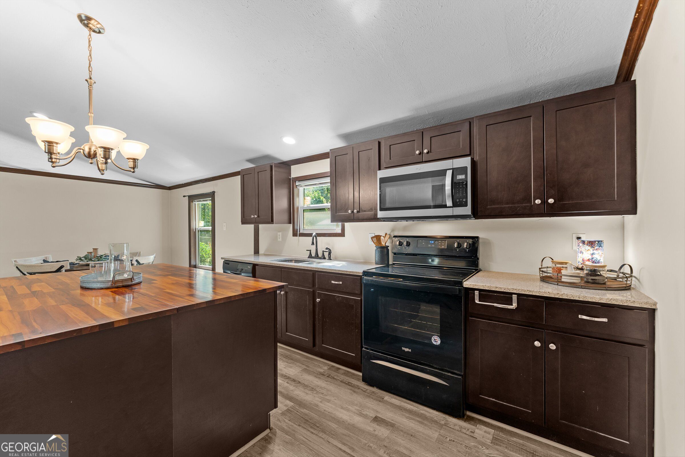 180 Lucious Street Property Photo 10