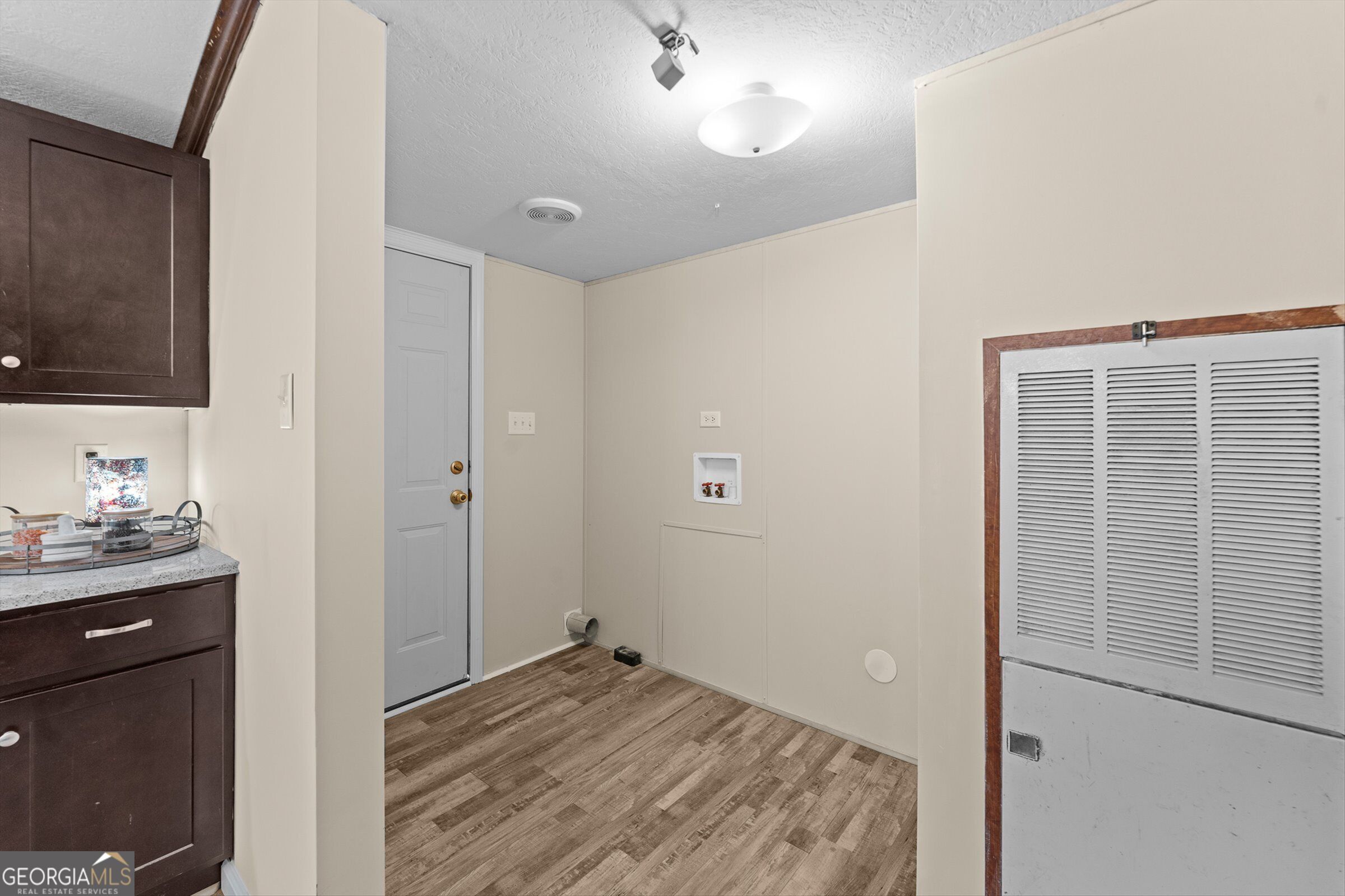 180 Lucious Street Property Photo 11