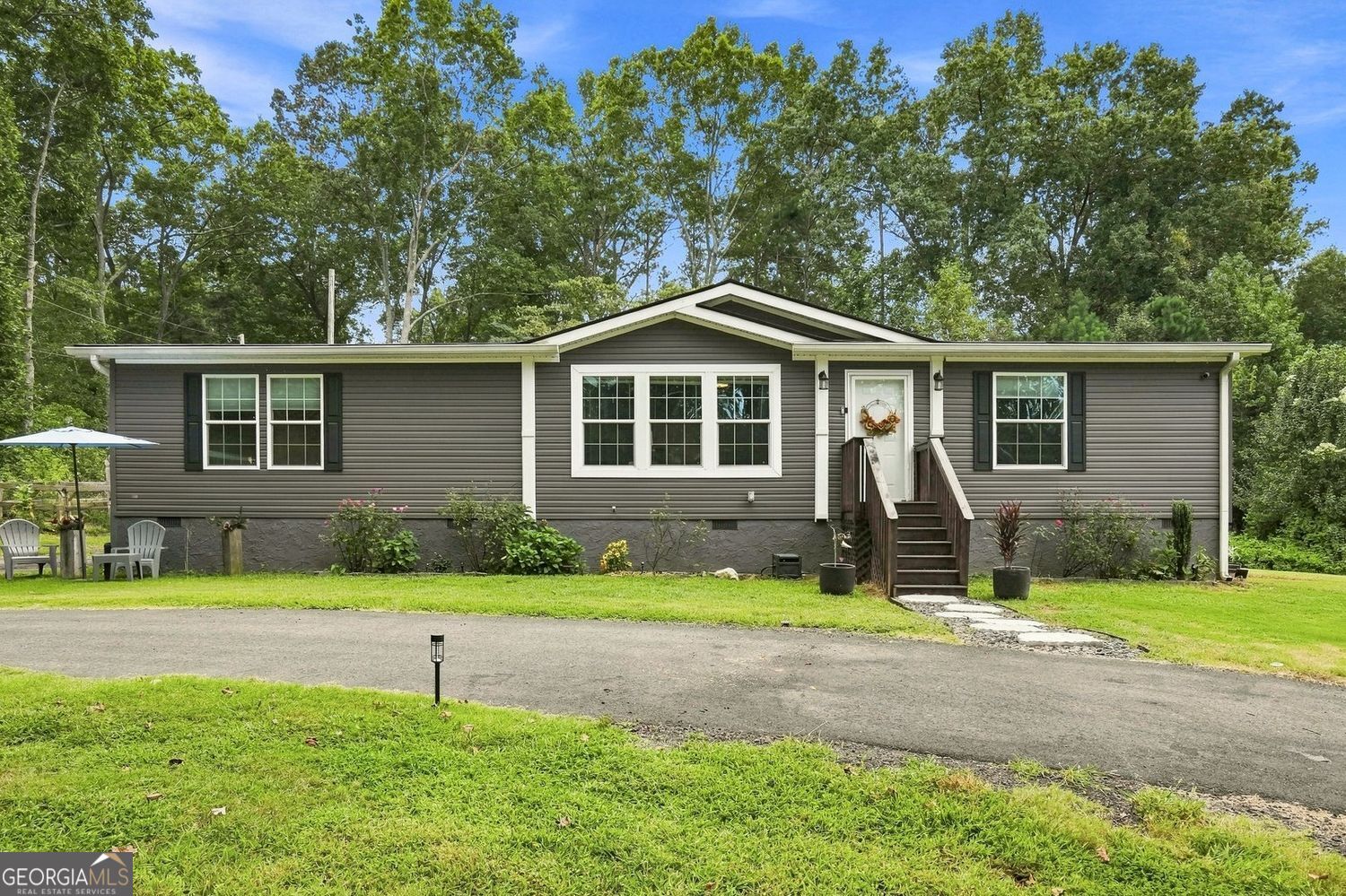 85 Womack Avenue Property Photo 1