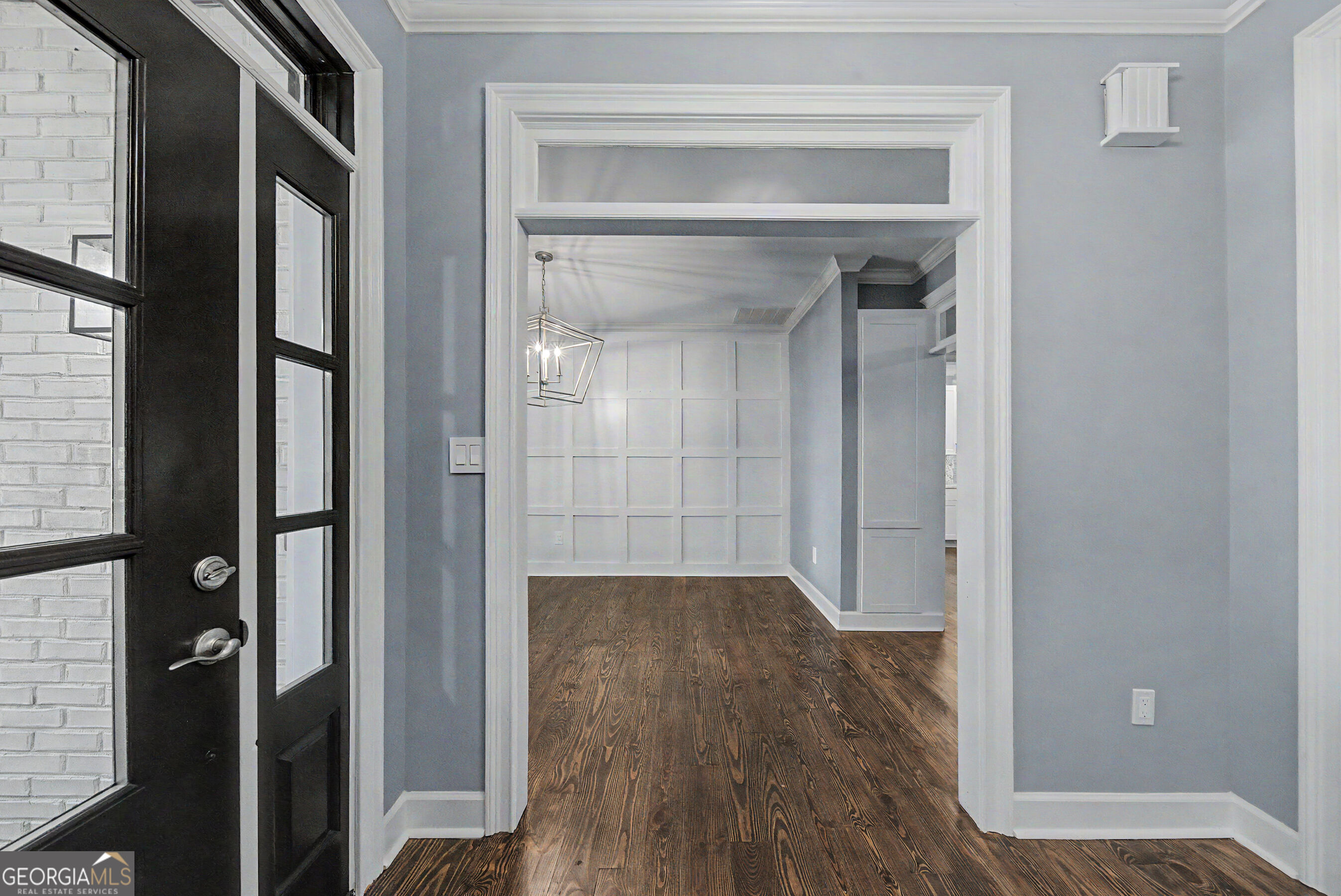 700 Skyline Drive Property Photo 4